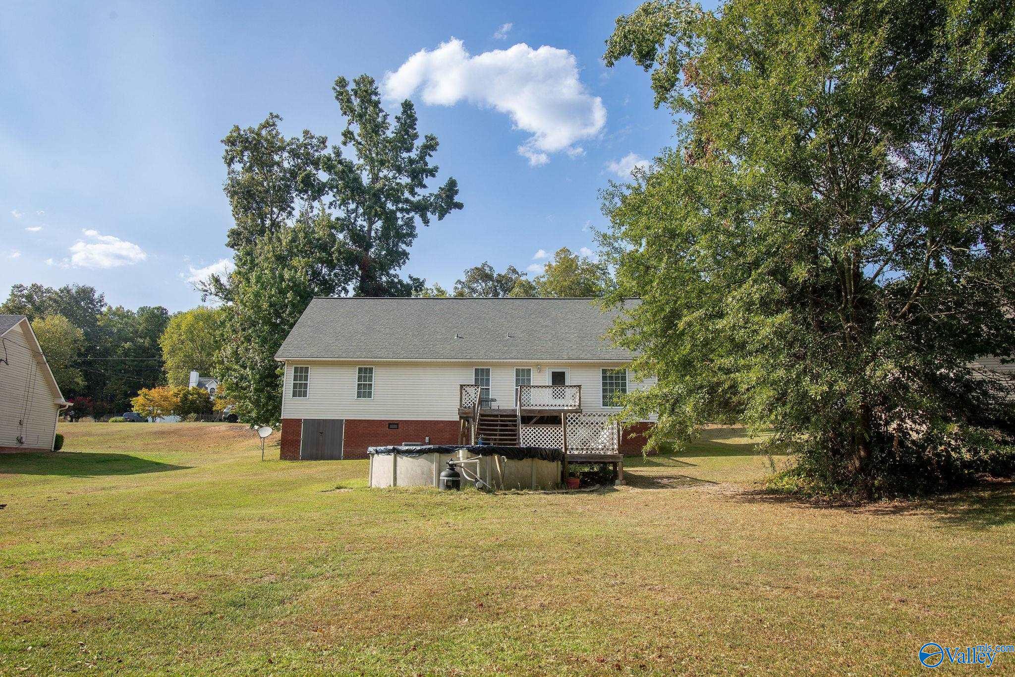 6193 Vista Trail