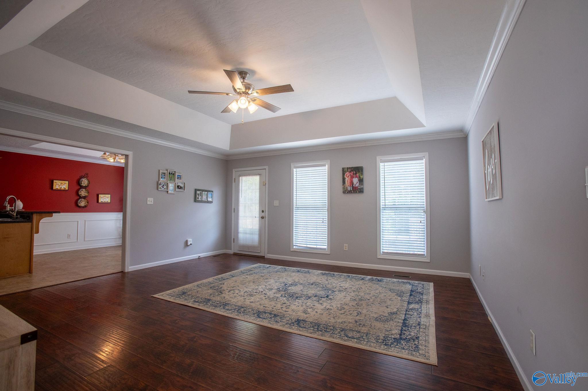 6193 Vista Trail