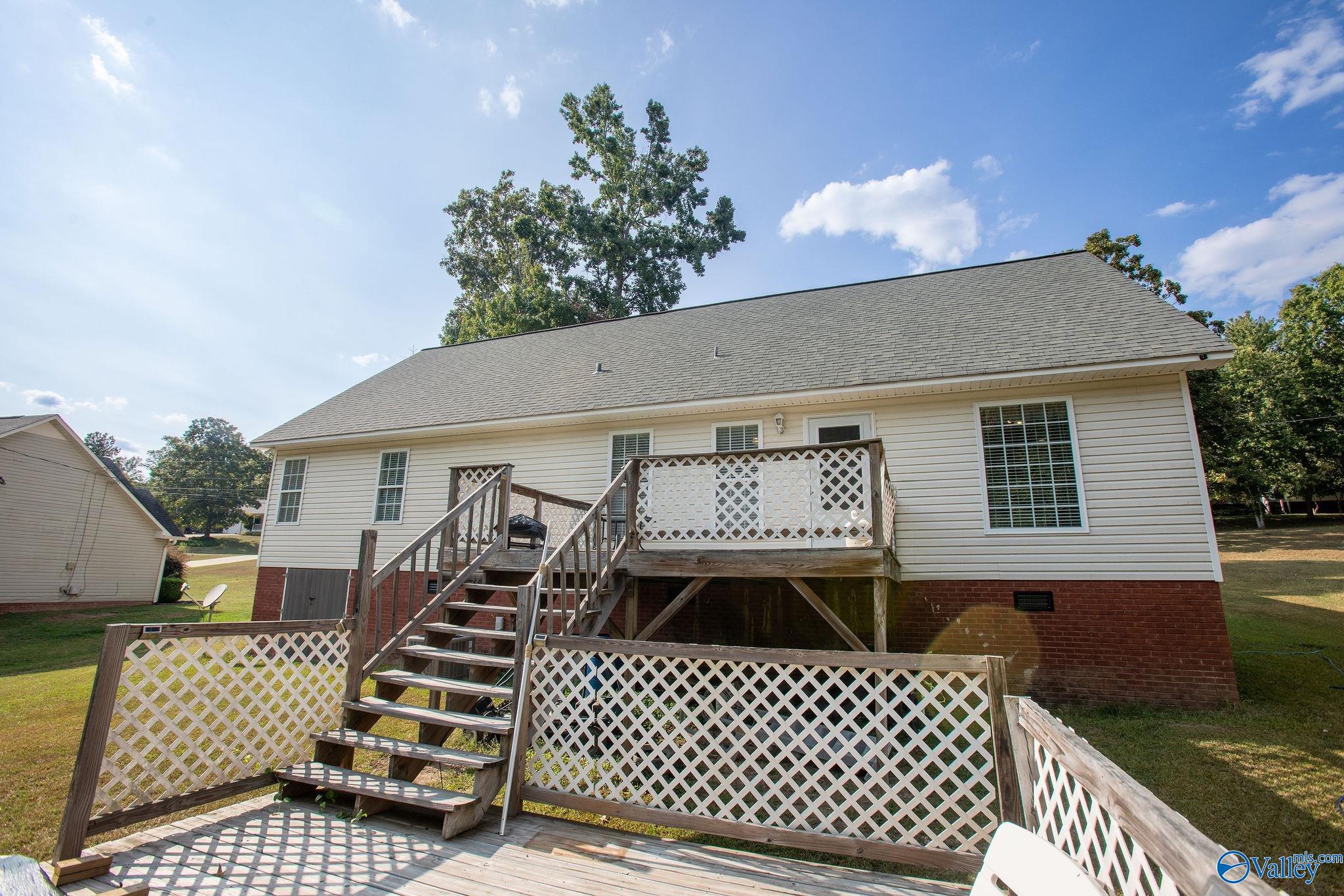 6193 Vista Trail
