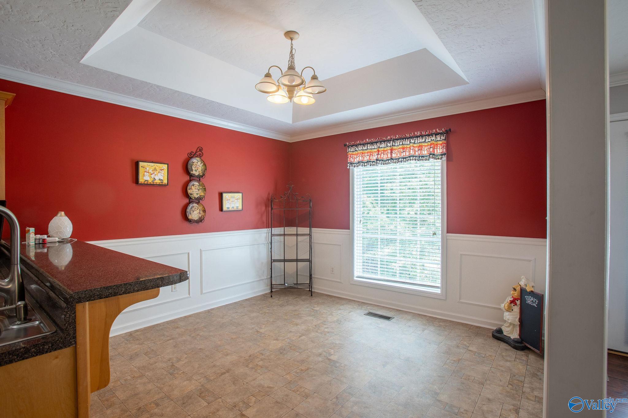 6193 Vista Trail