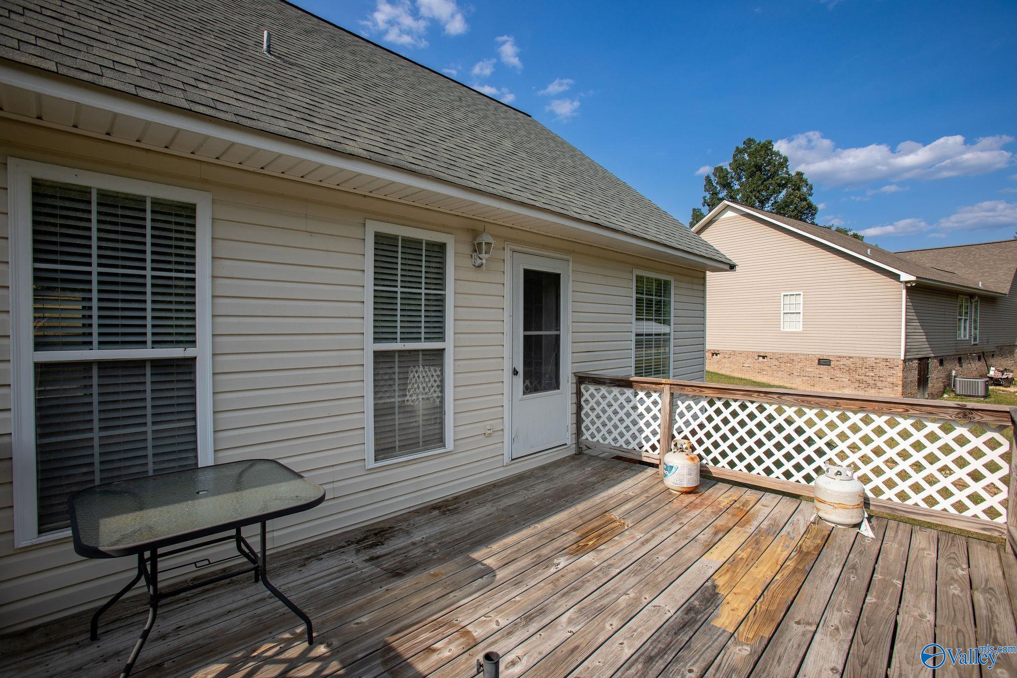 6193 Vista Trail