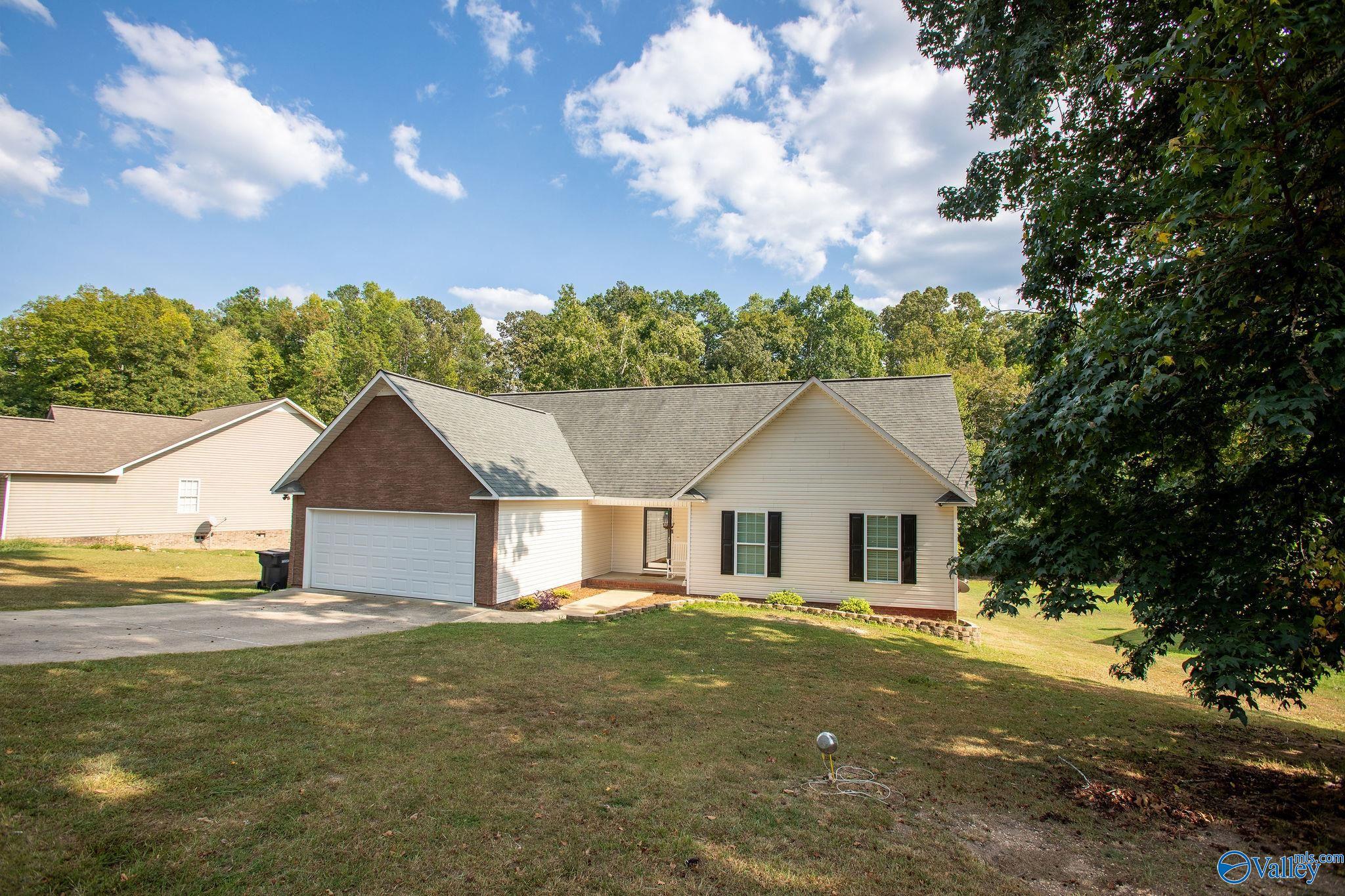6193 Vista Trail