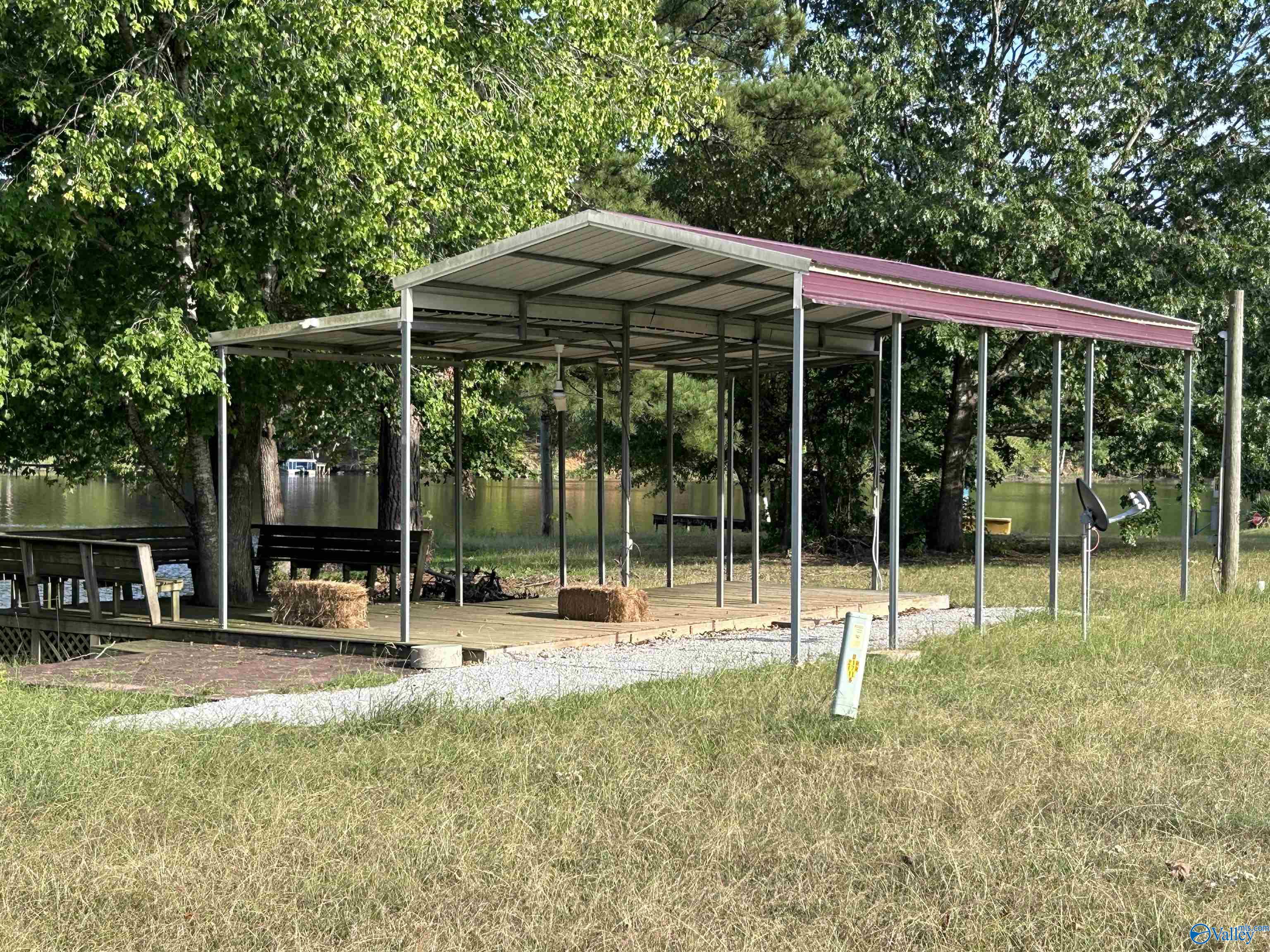 400 County Road 618