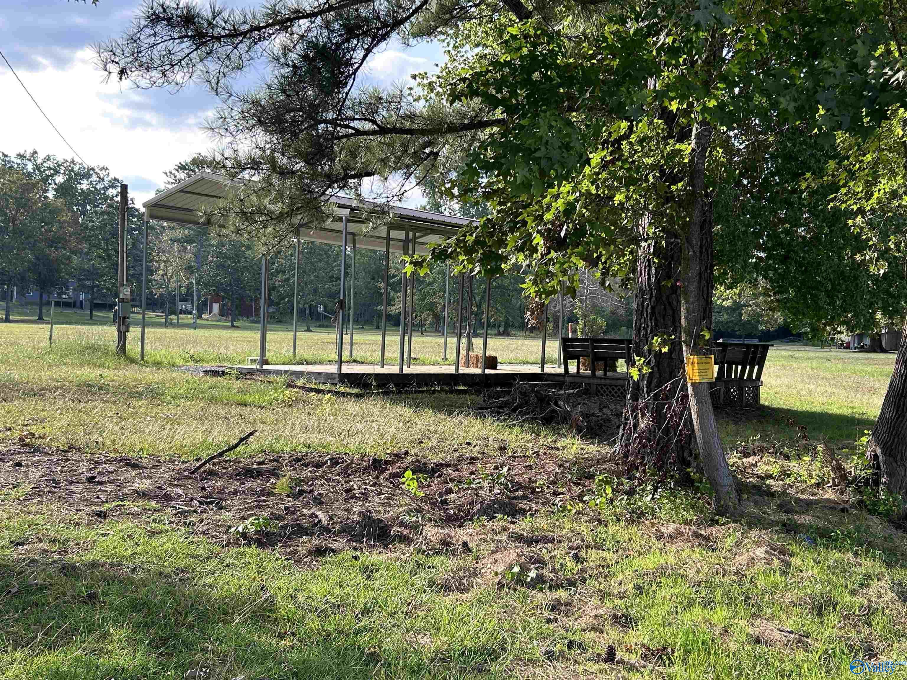 400 County Road 618