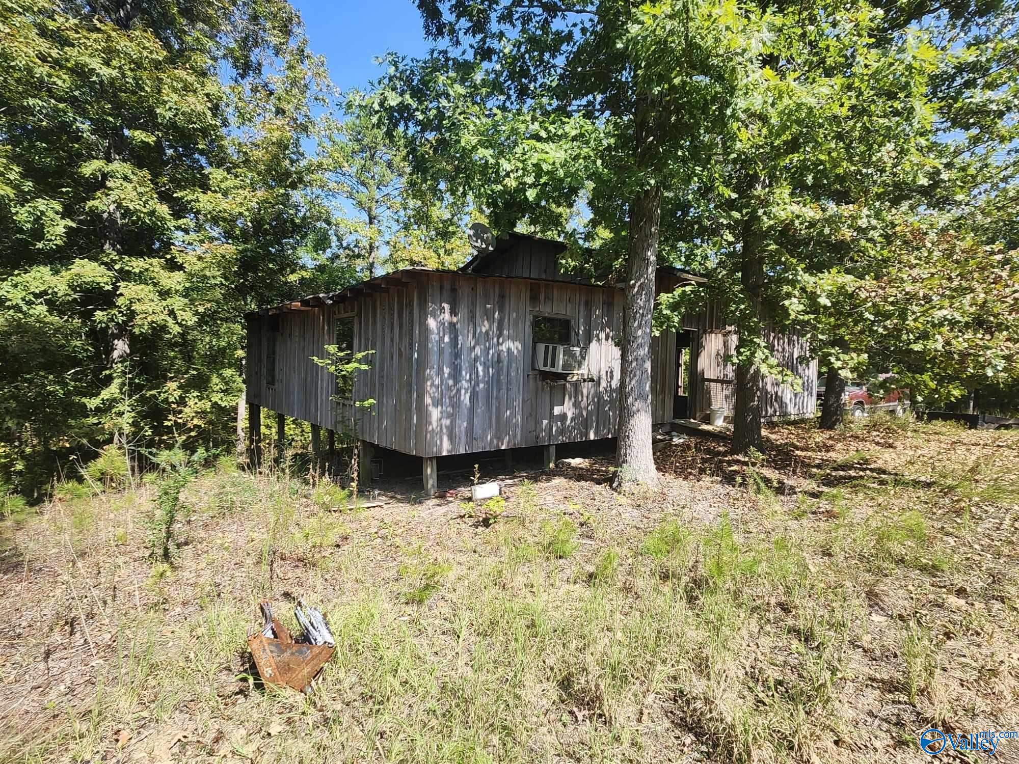 275 County Road 157