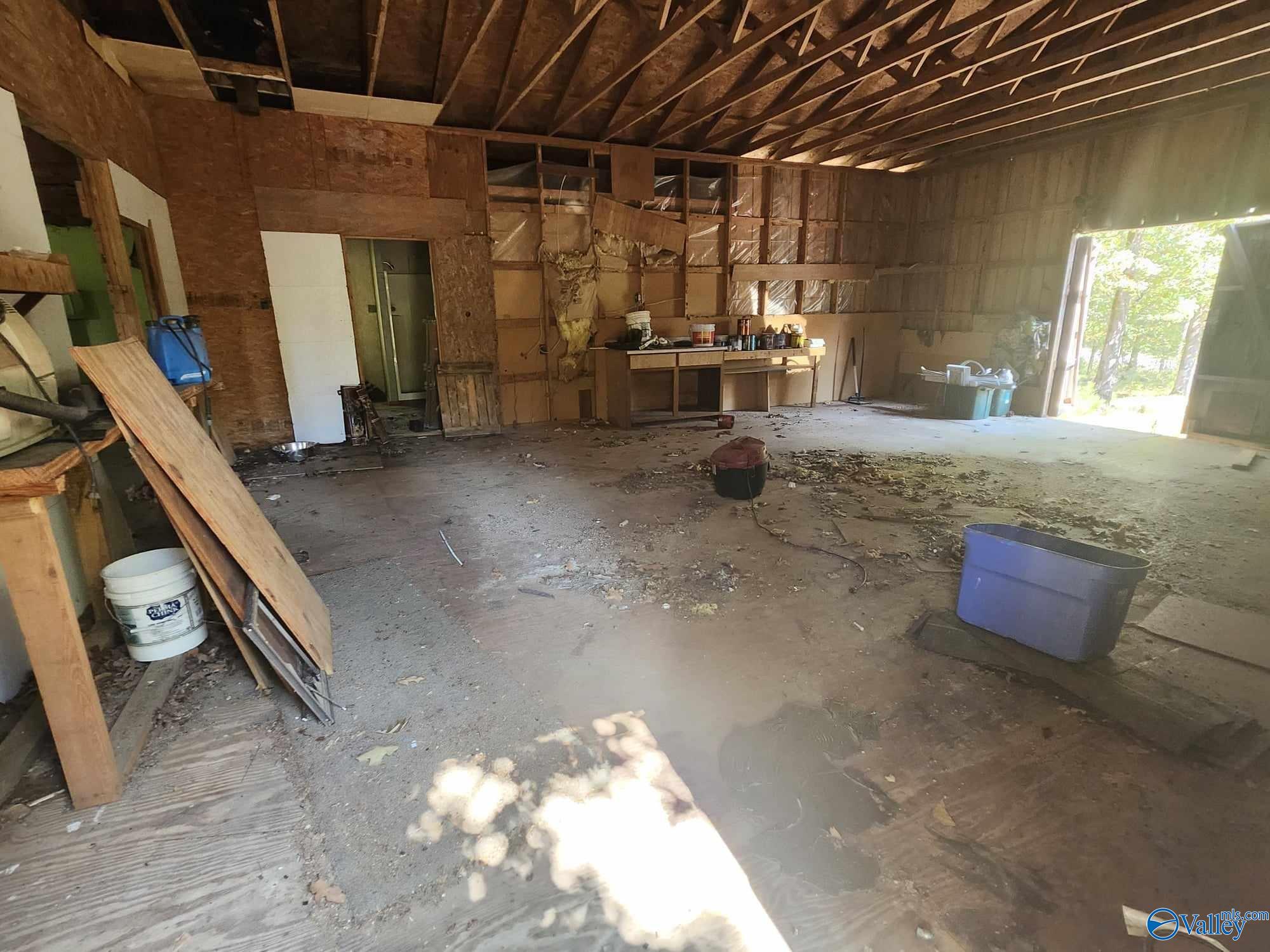 275 County Road 157