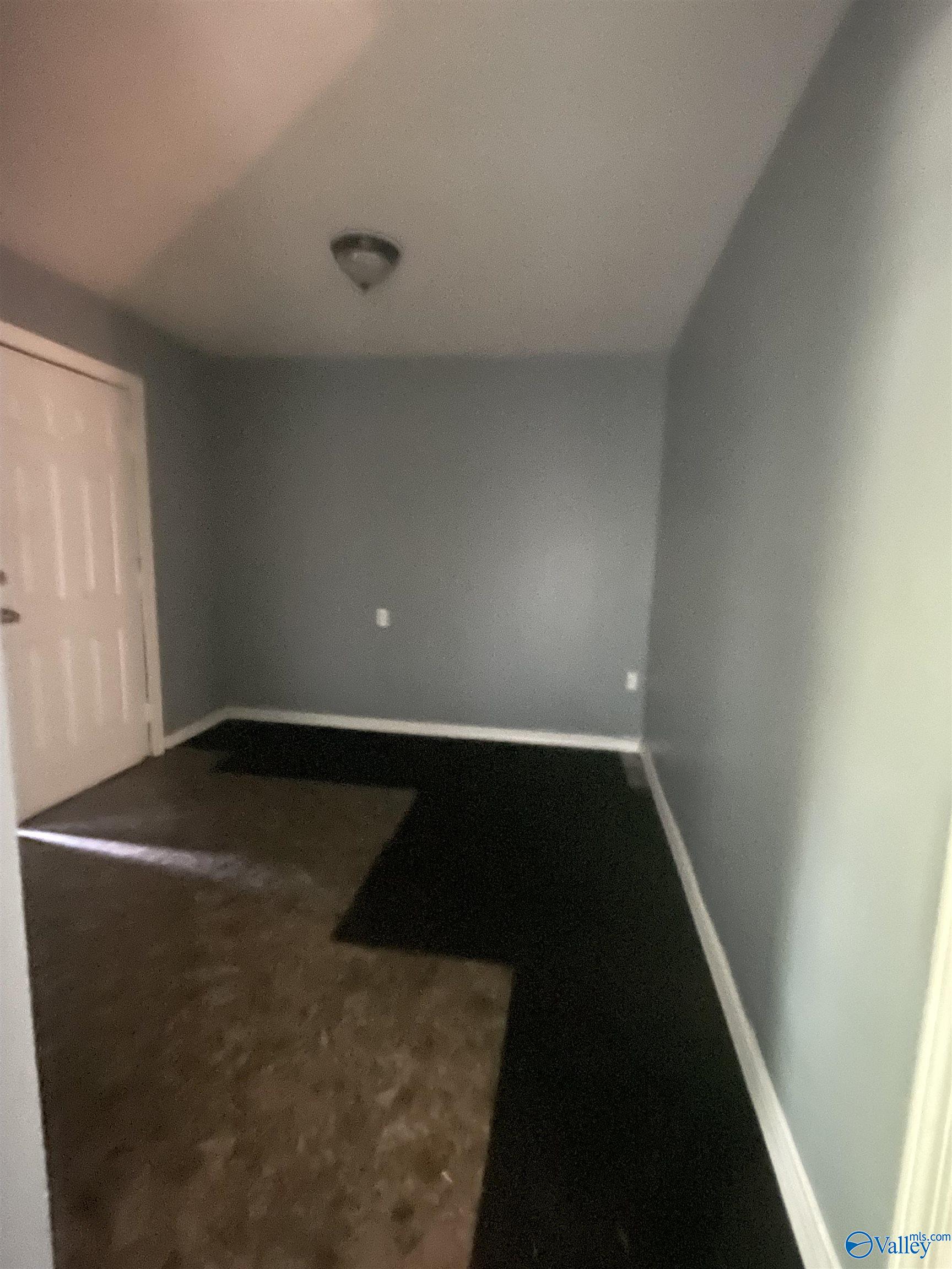 106 7th Street N