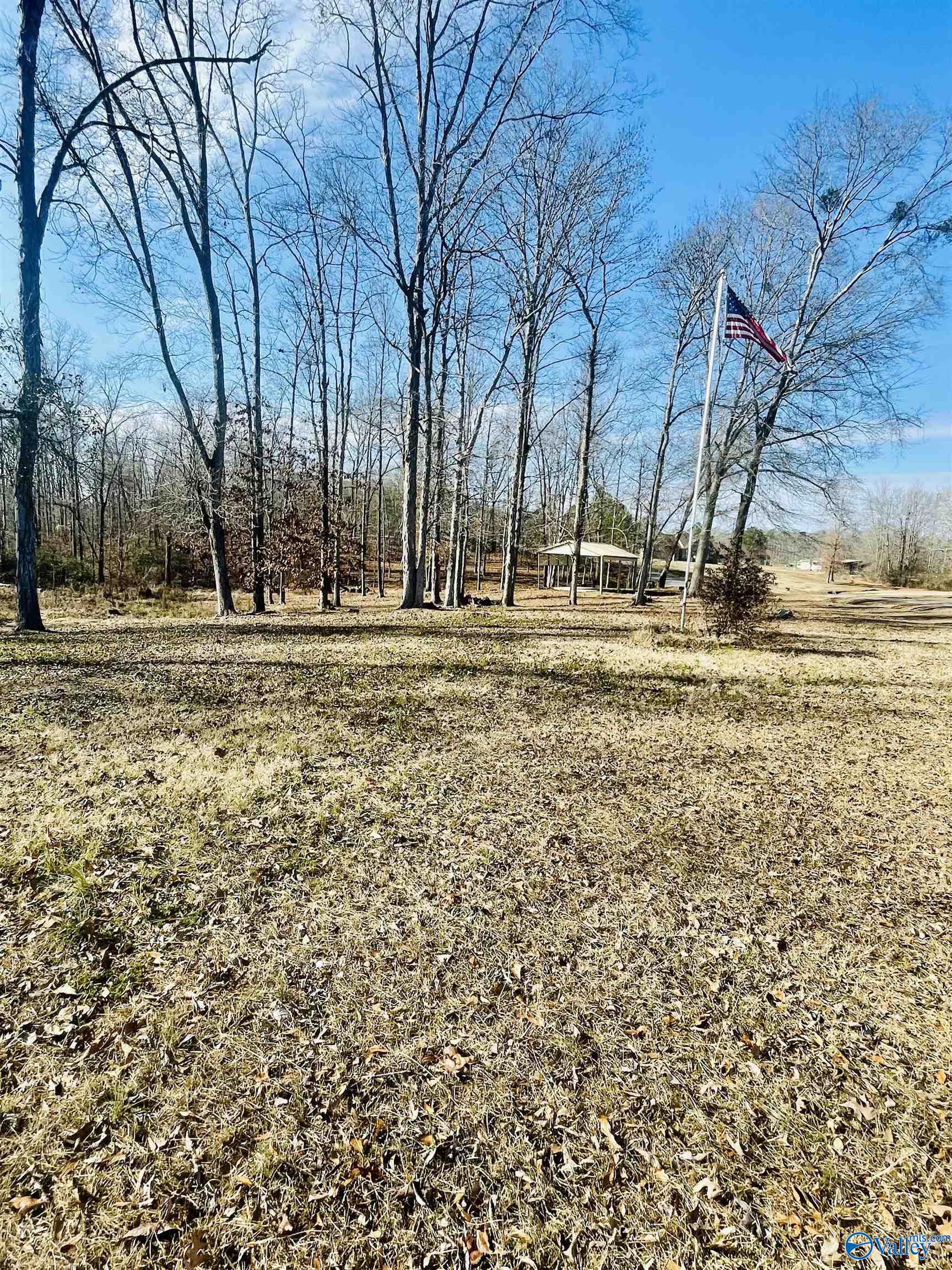6 Acres County Road 459