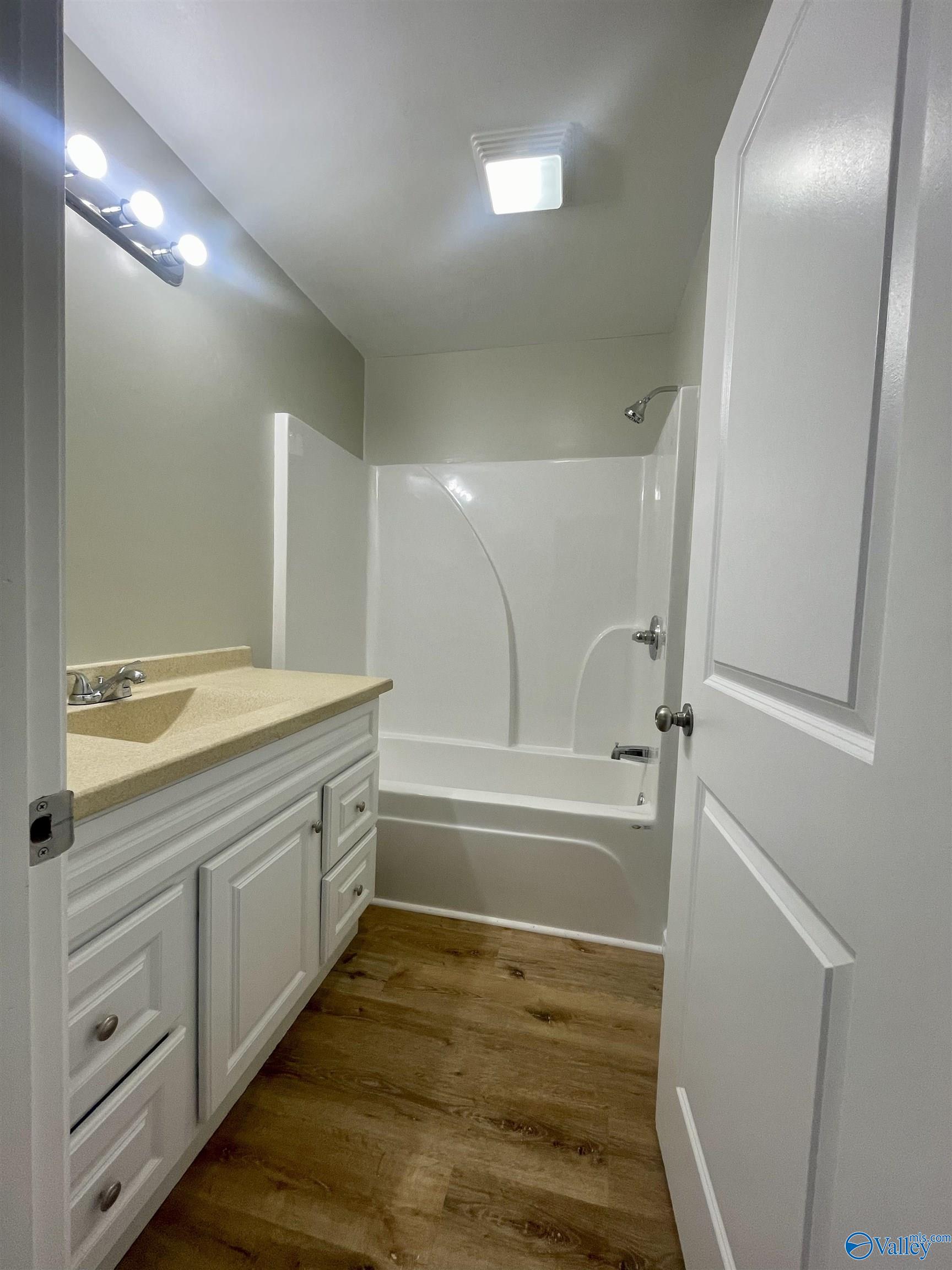 162 NE 14th Street # 1