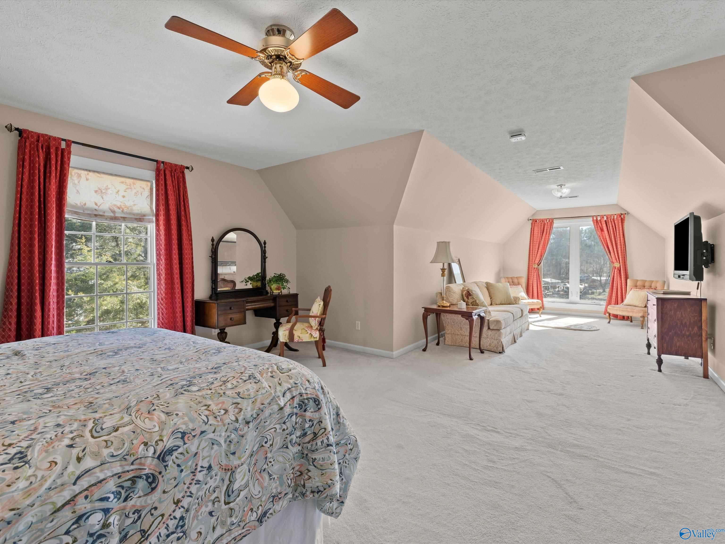 200 Canoe Creek Road