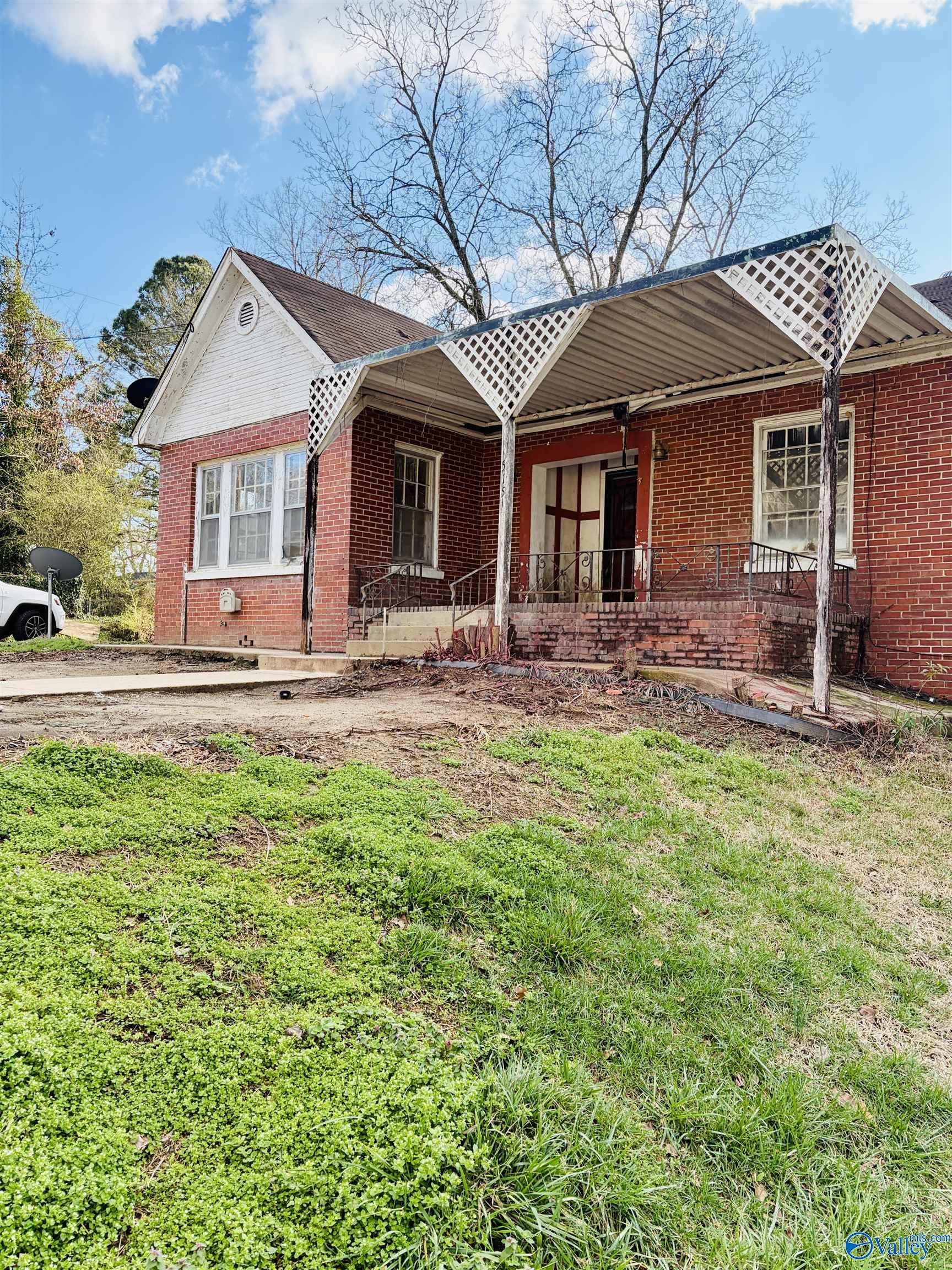 515 Elm Avenue