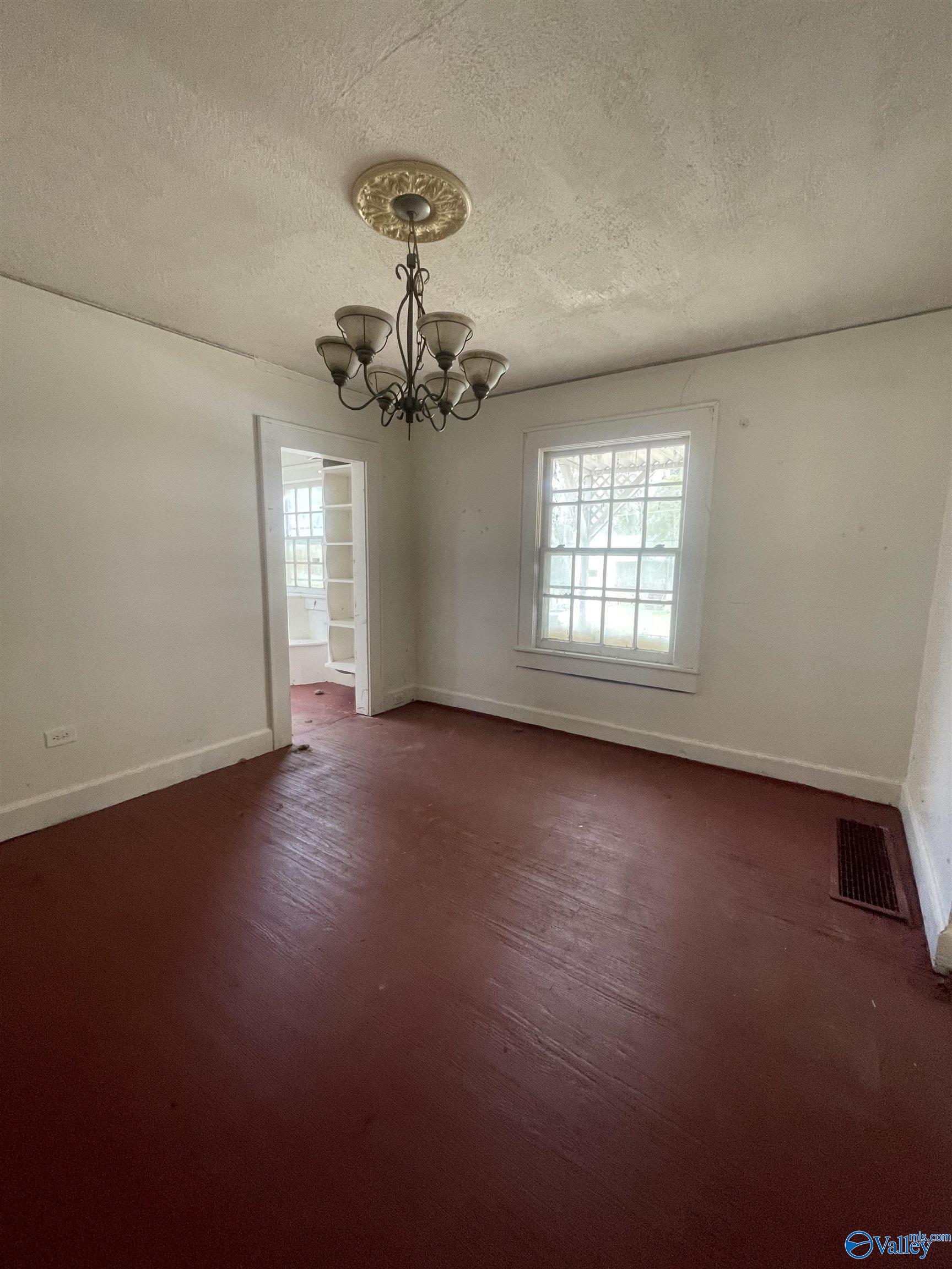 515 Elm Avenue