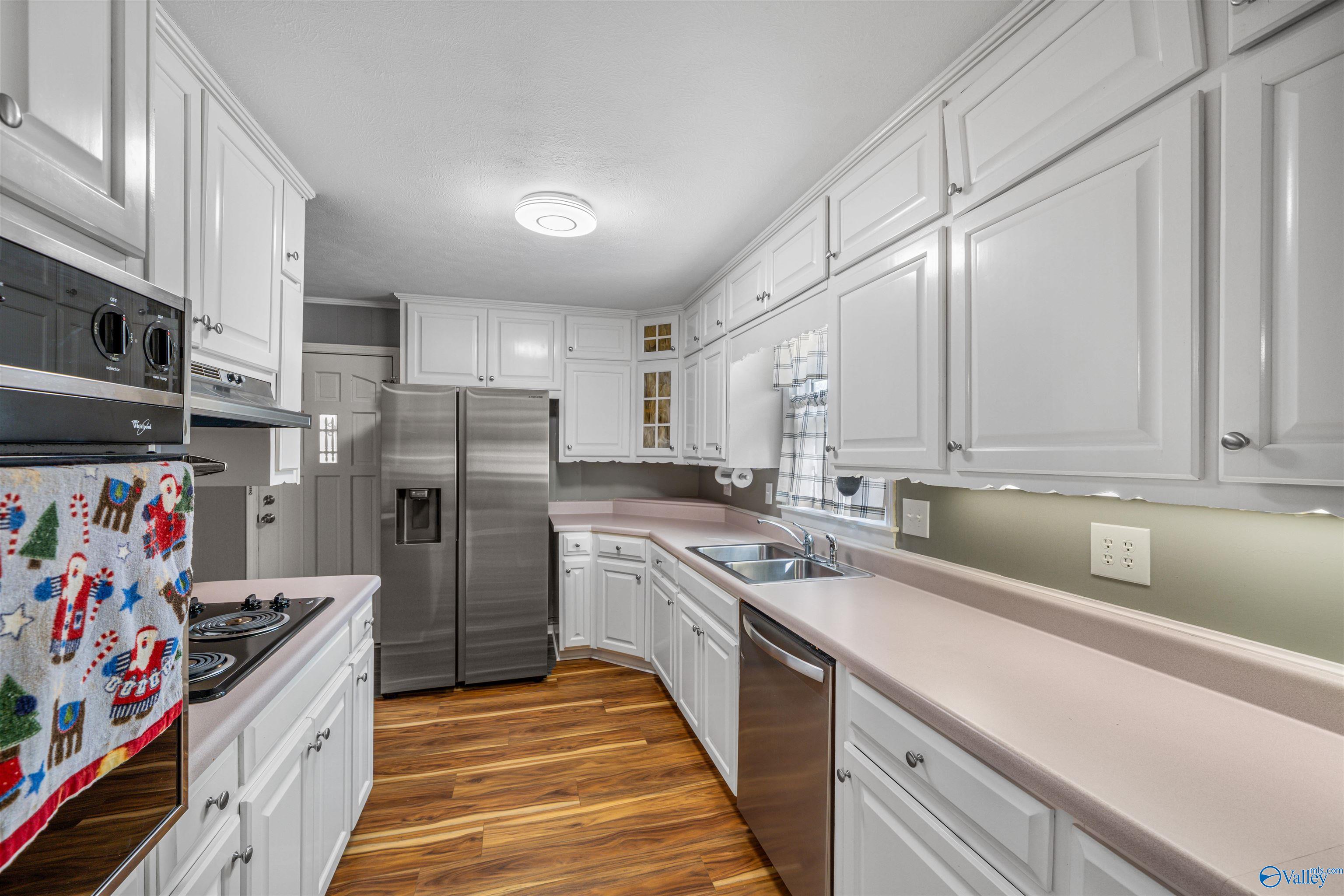 305 S 8th Street