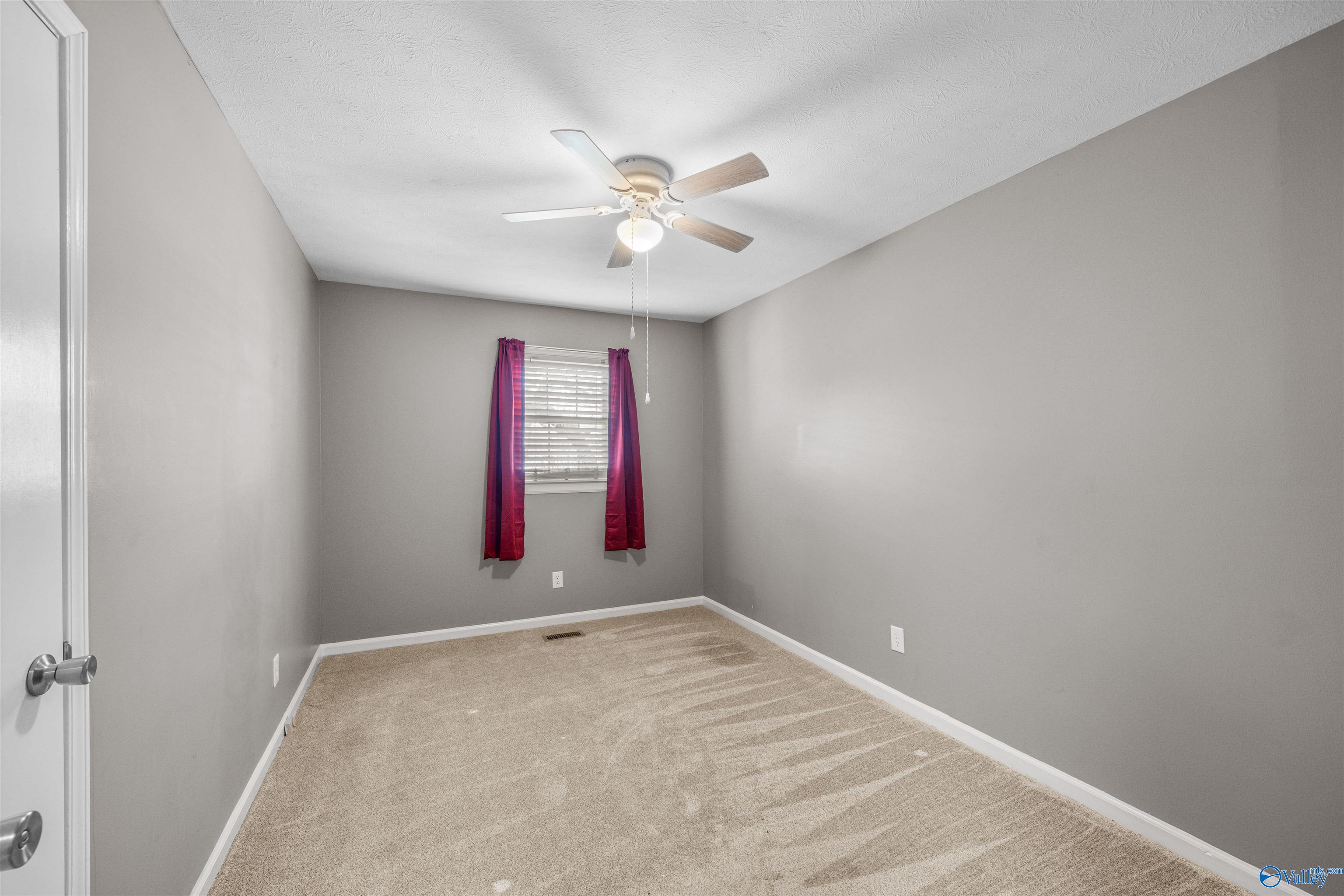 305 S 8th Street