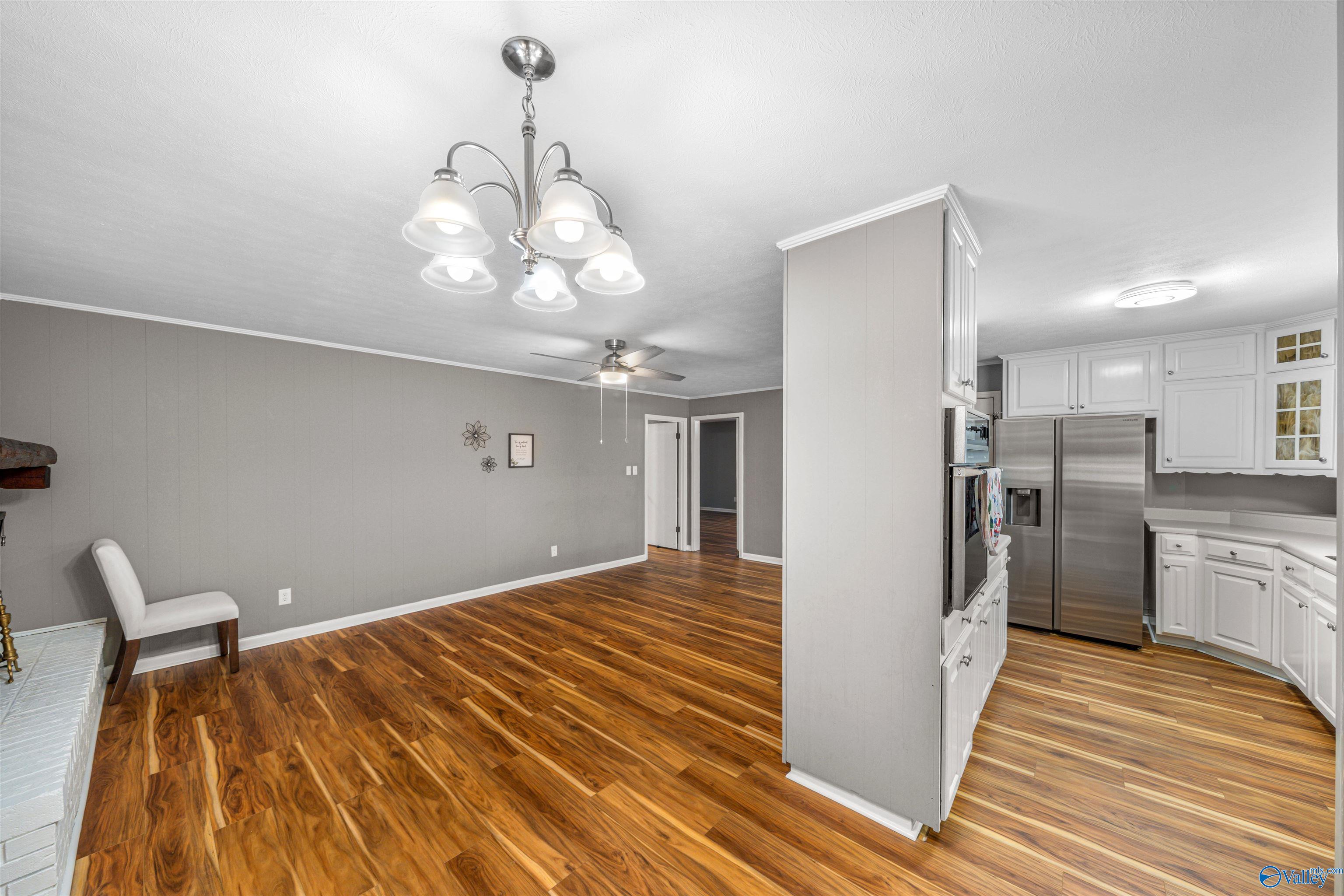 305 S 8th Street