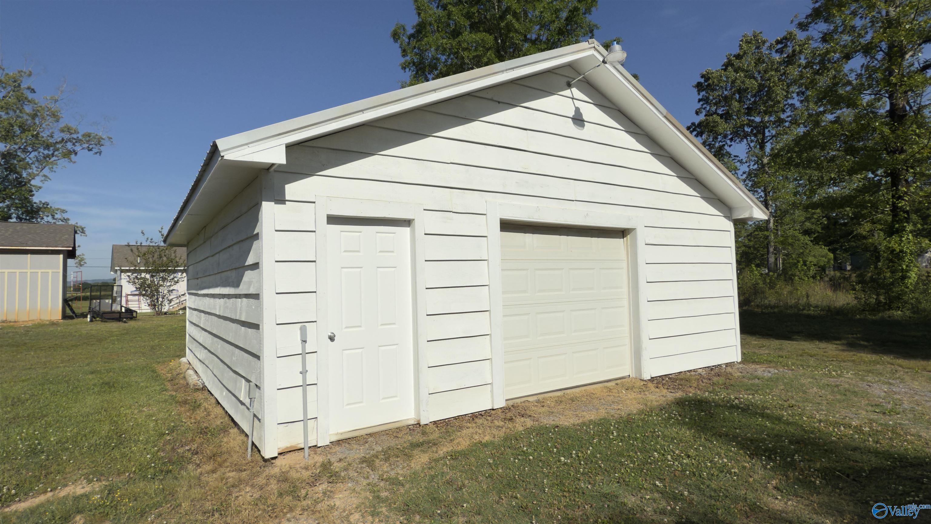 1505 Pleasant Valley Road