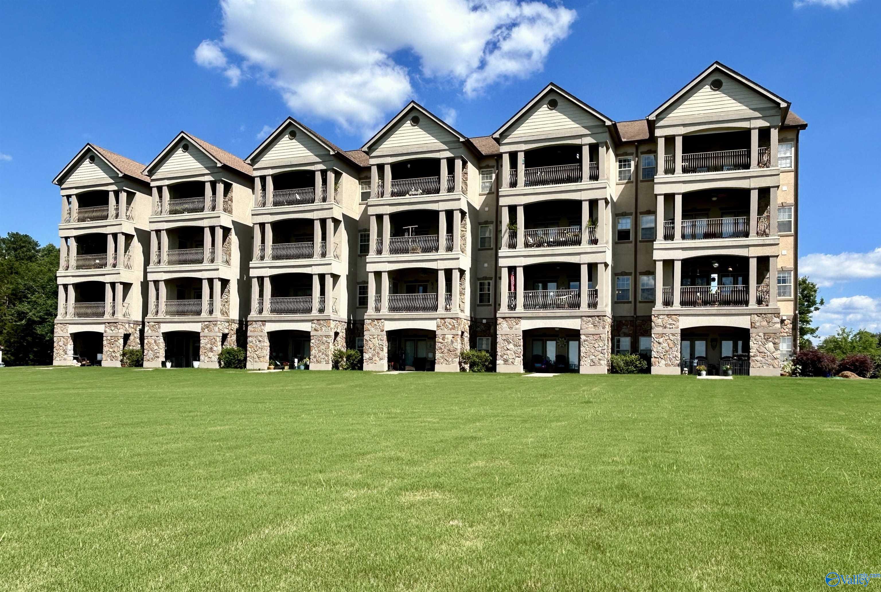 3152 Dykes Bridge Road # 101