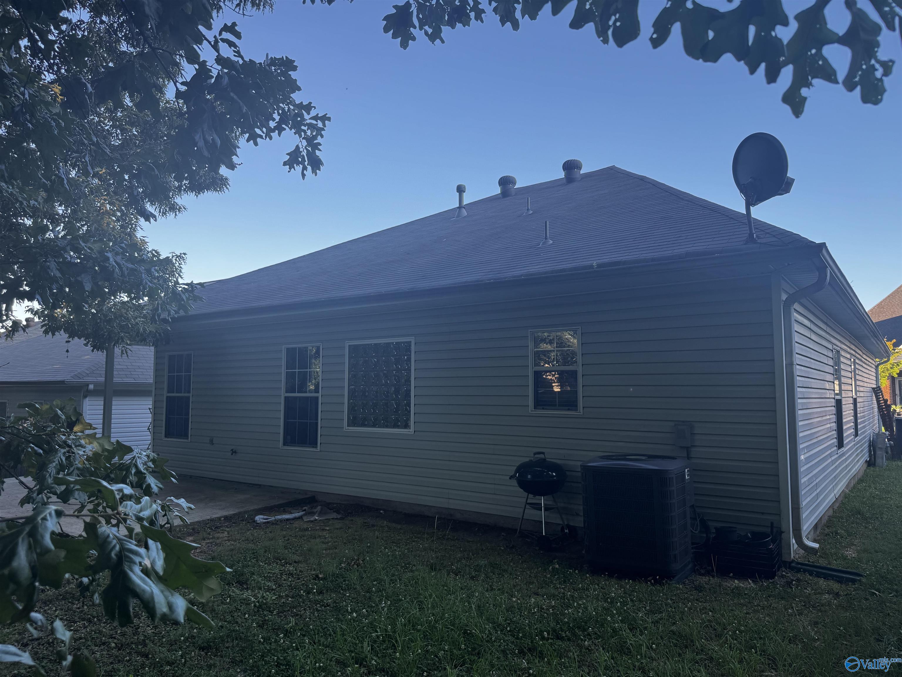 1161 Windsor Parkway