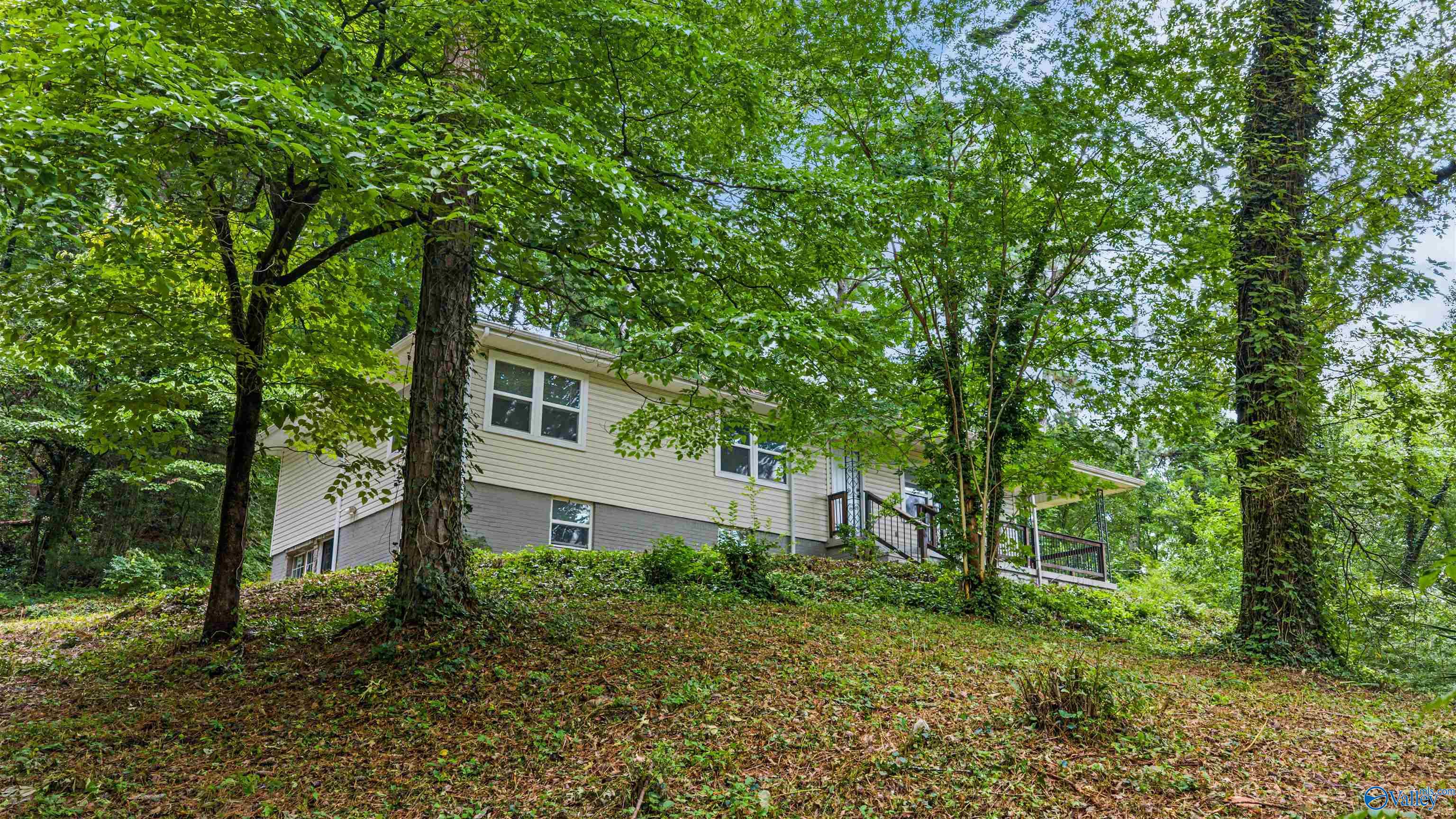 617 Noccalula Road