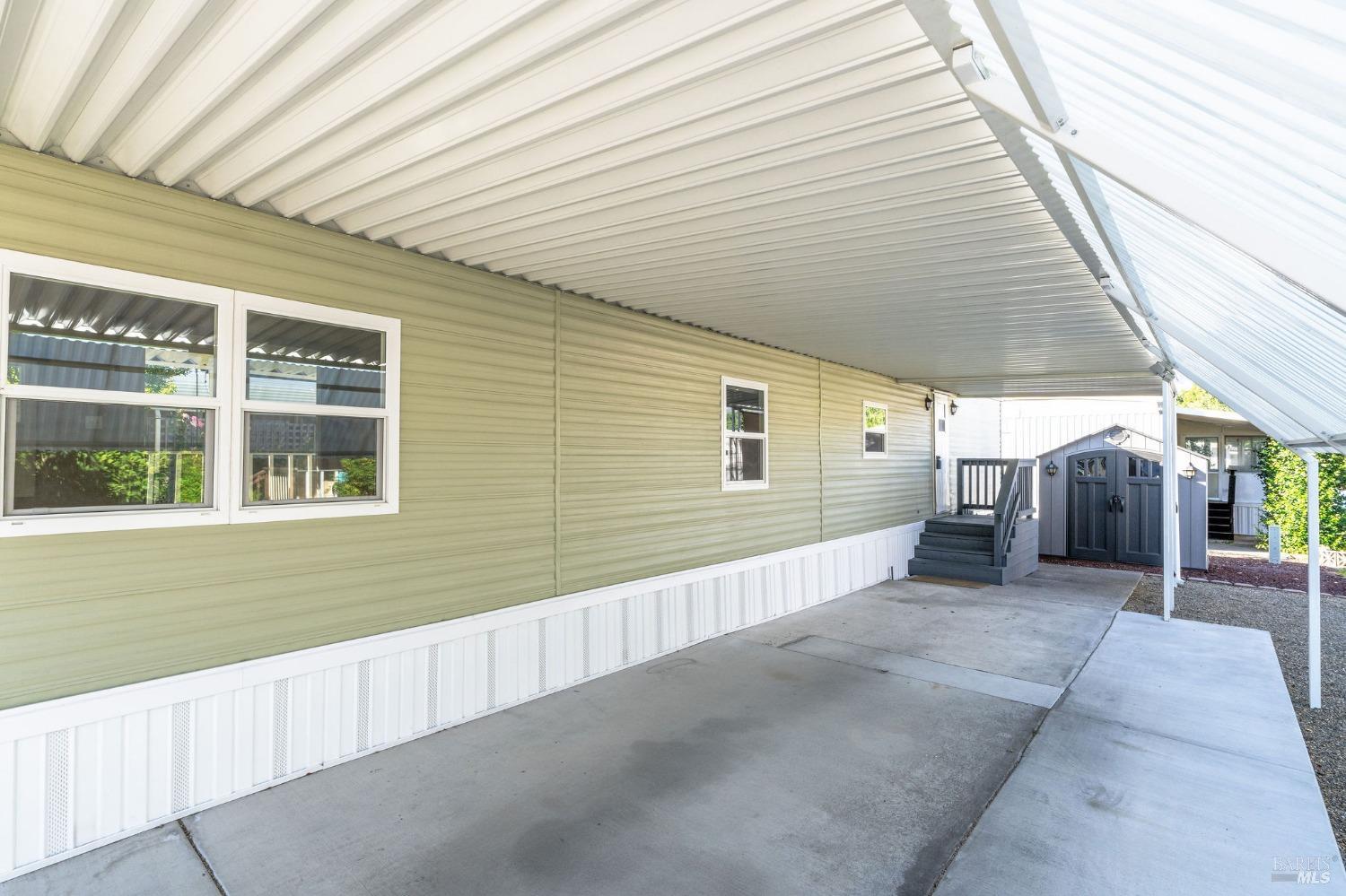 2412 Foothill Blvd #84