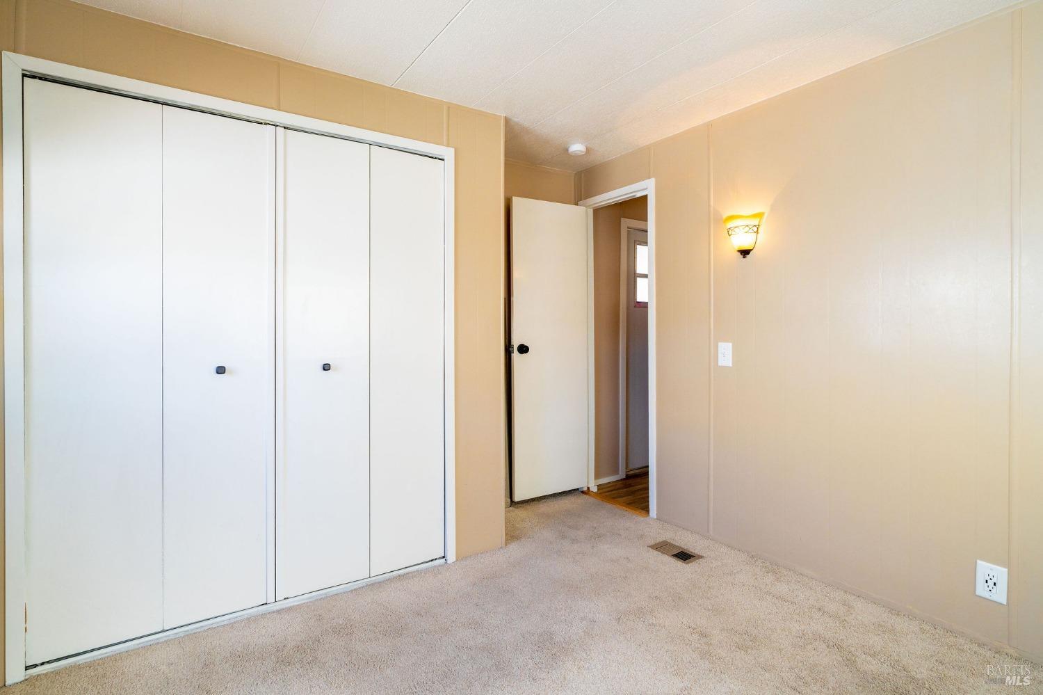 2412 Foothill Blvd #84