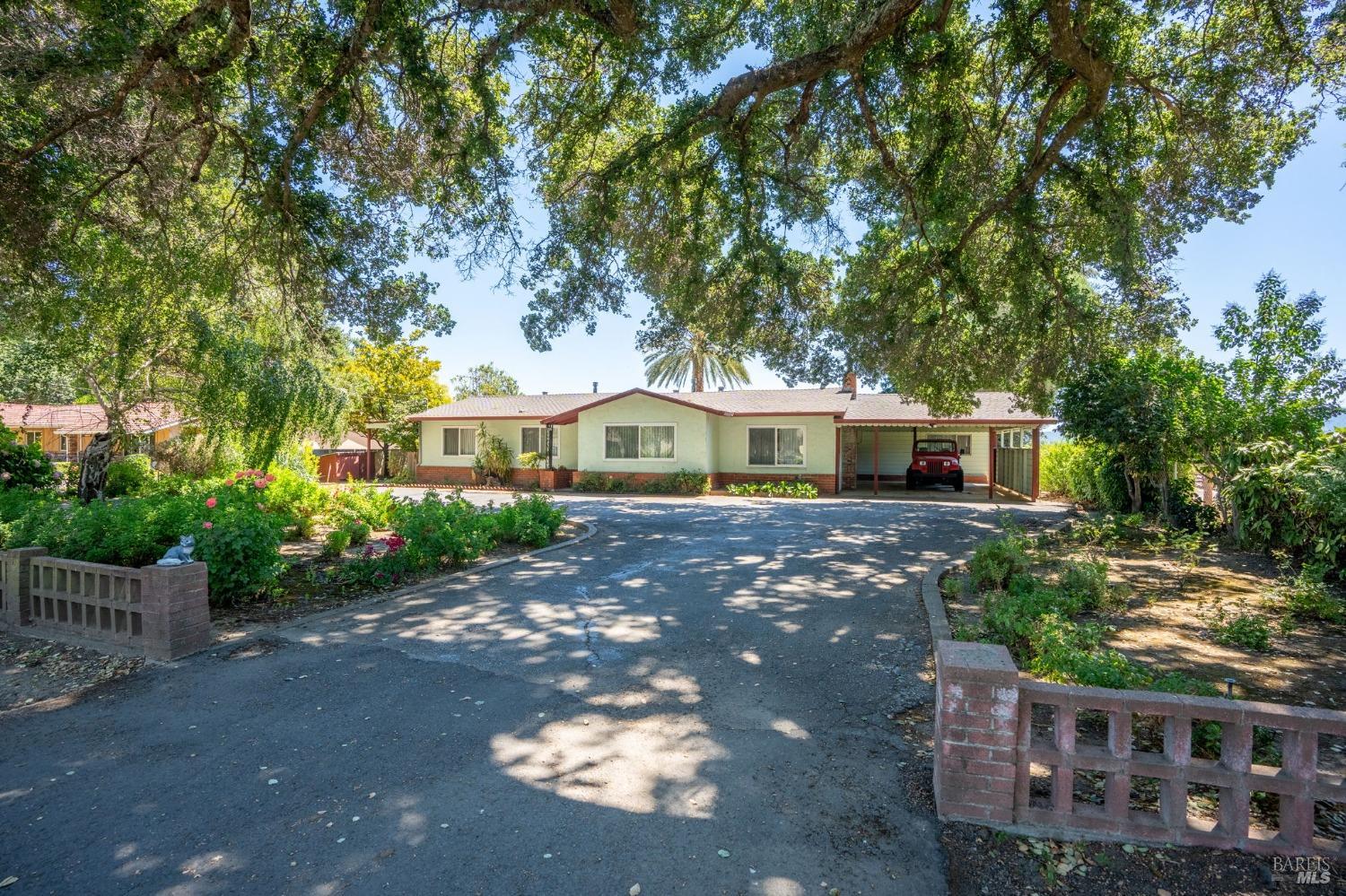 1039 Rutherford Rd Napa