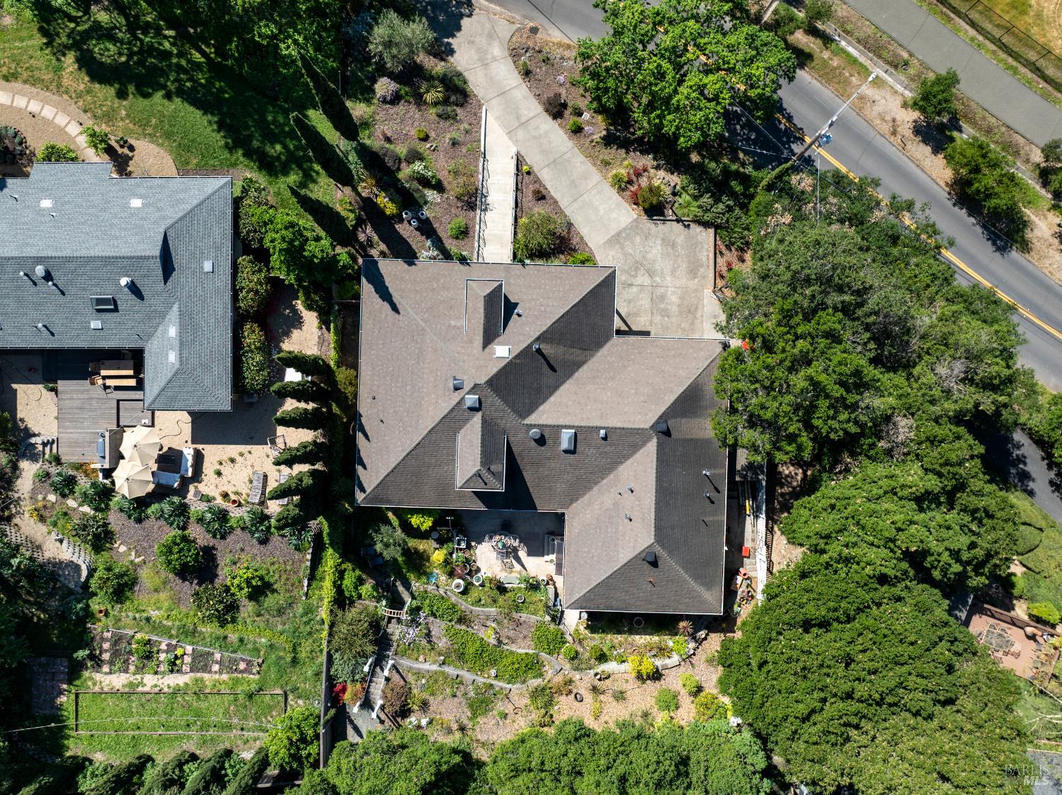 382 Lakeview Drive