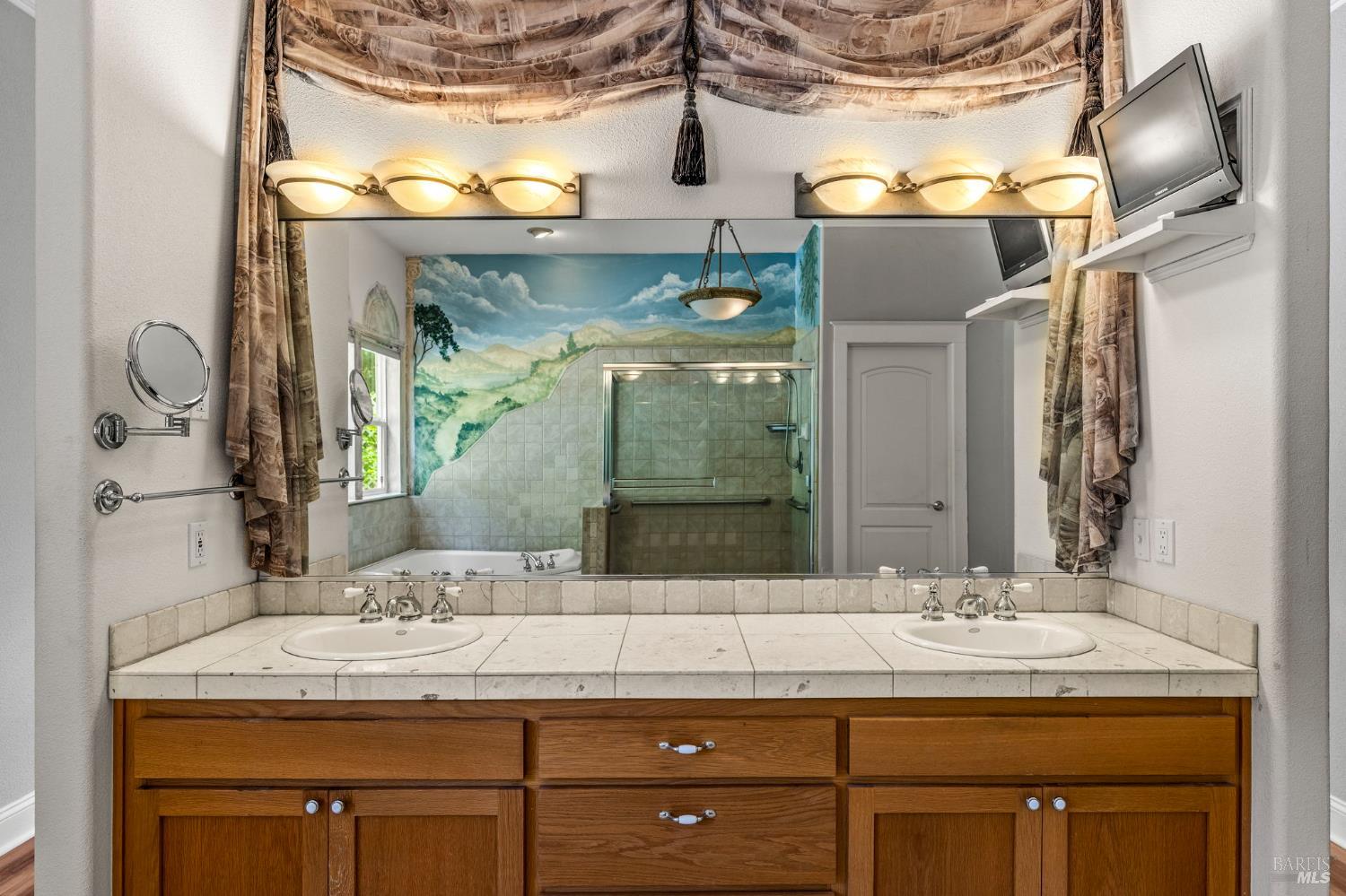 382 Lakeview Drive