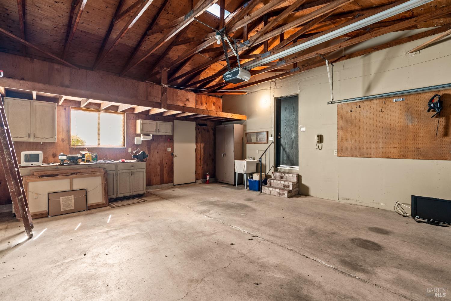 201 Shirley Court