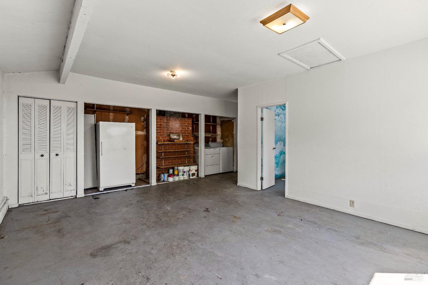 2608 W Pueblo Avenue