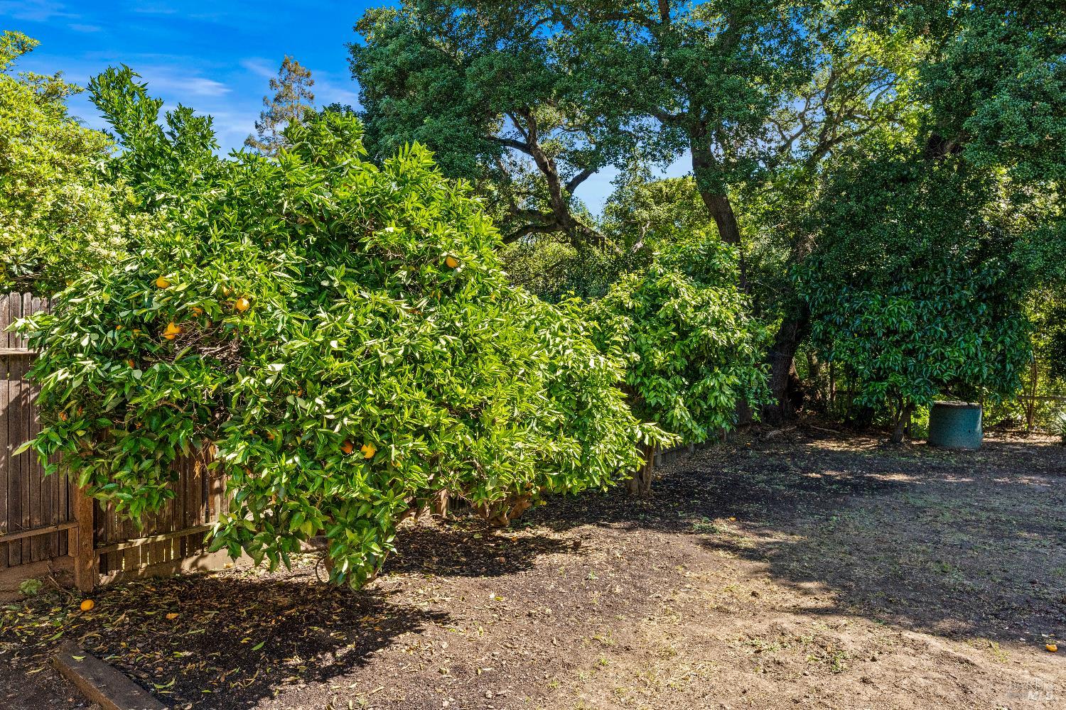 2608 W Pueblo Avenue