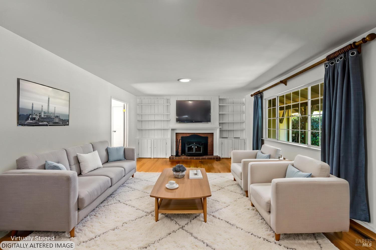 2608 W Pueblo Avenue