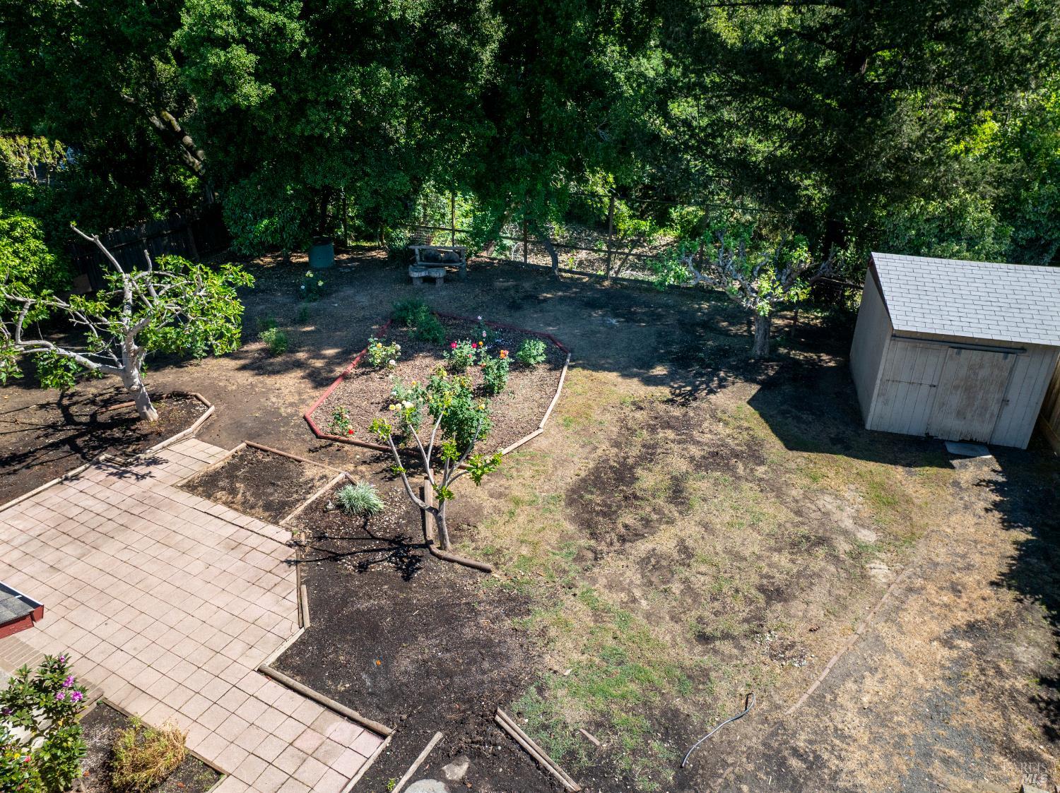 2608 W Pueblo Avenue