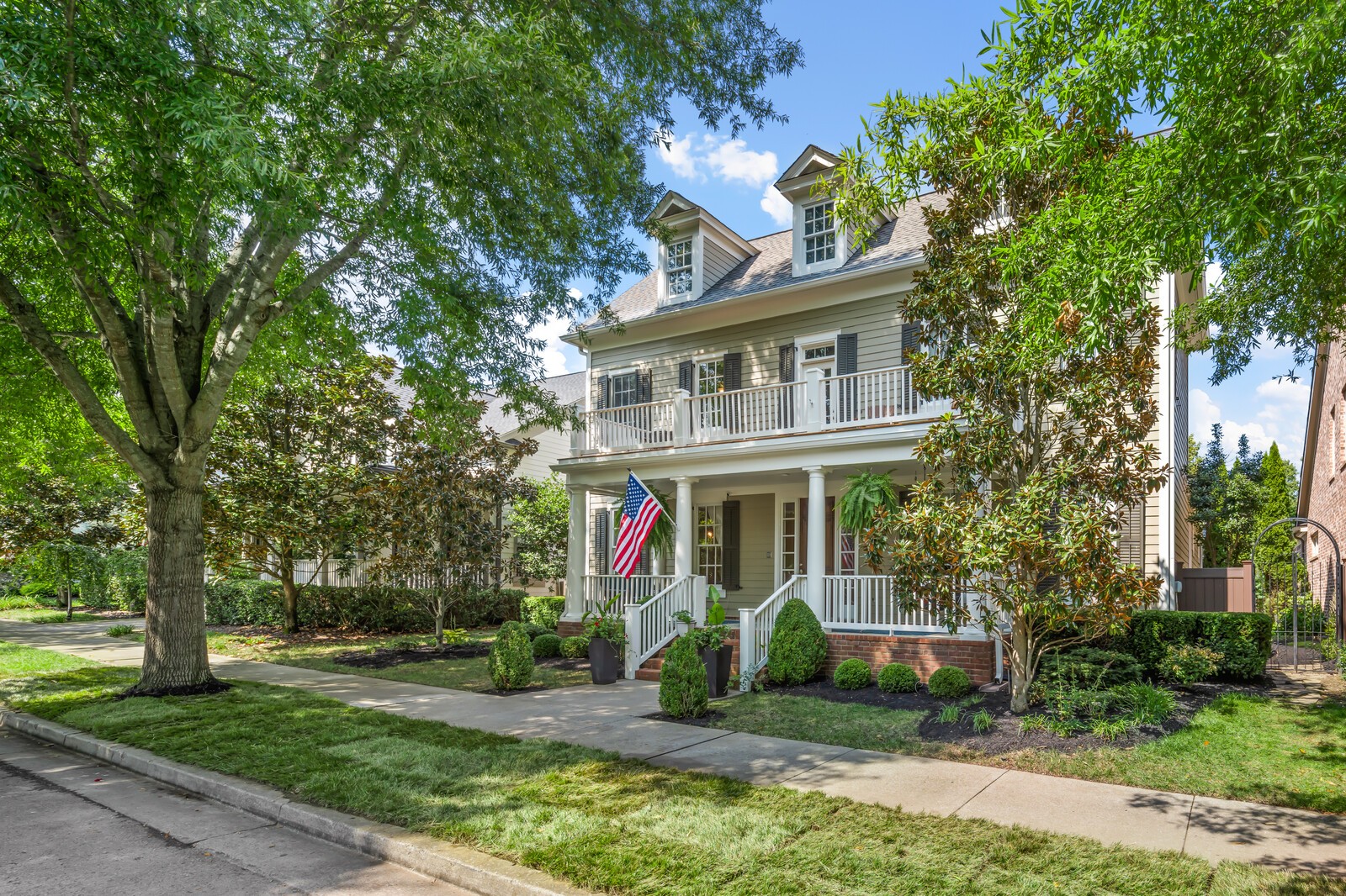 116 Addison Ave