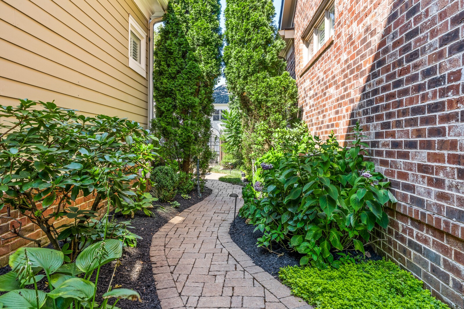 116 Addison Ave
