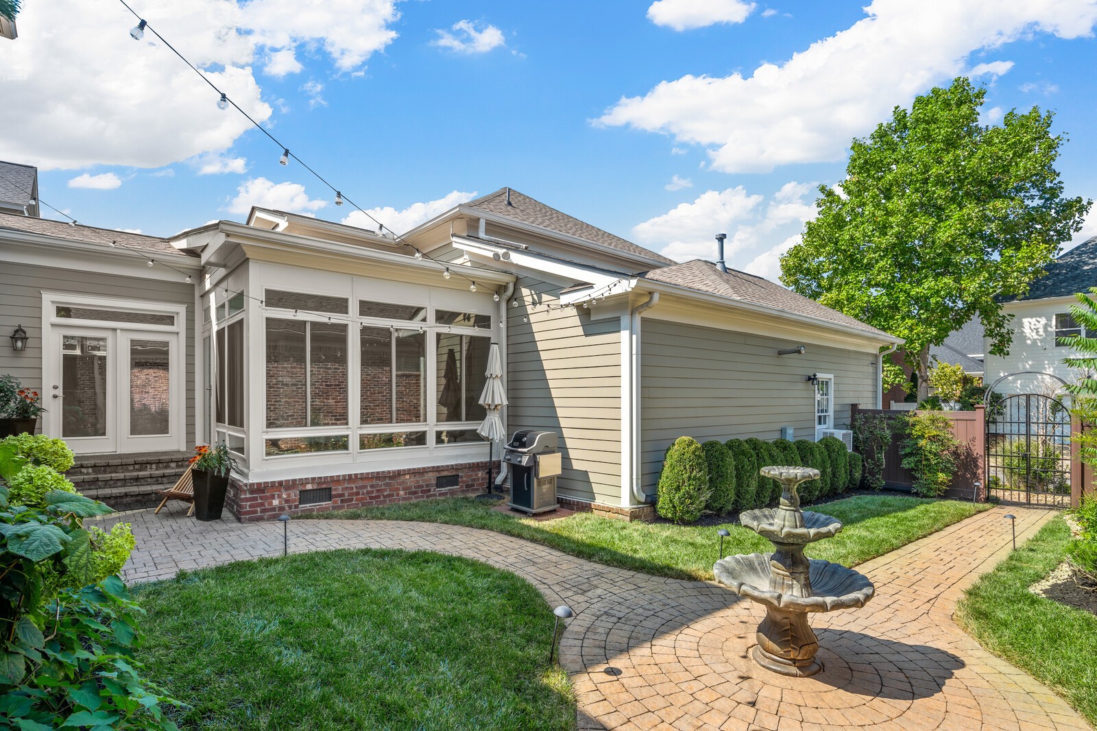 116 Addison Ave