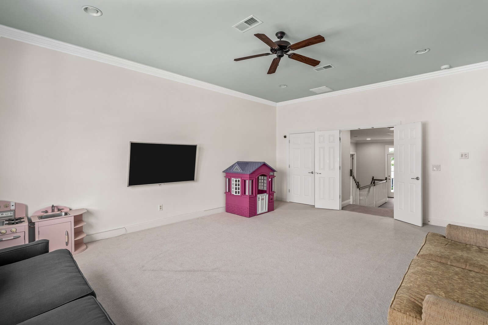 116 Addison Ave
