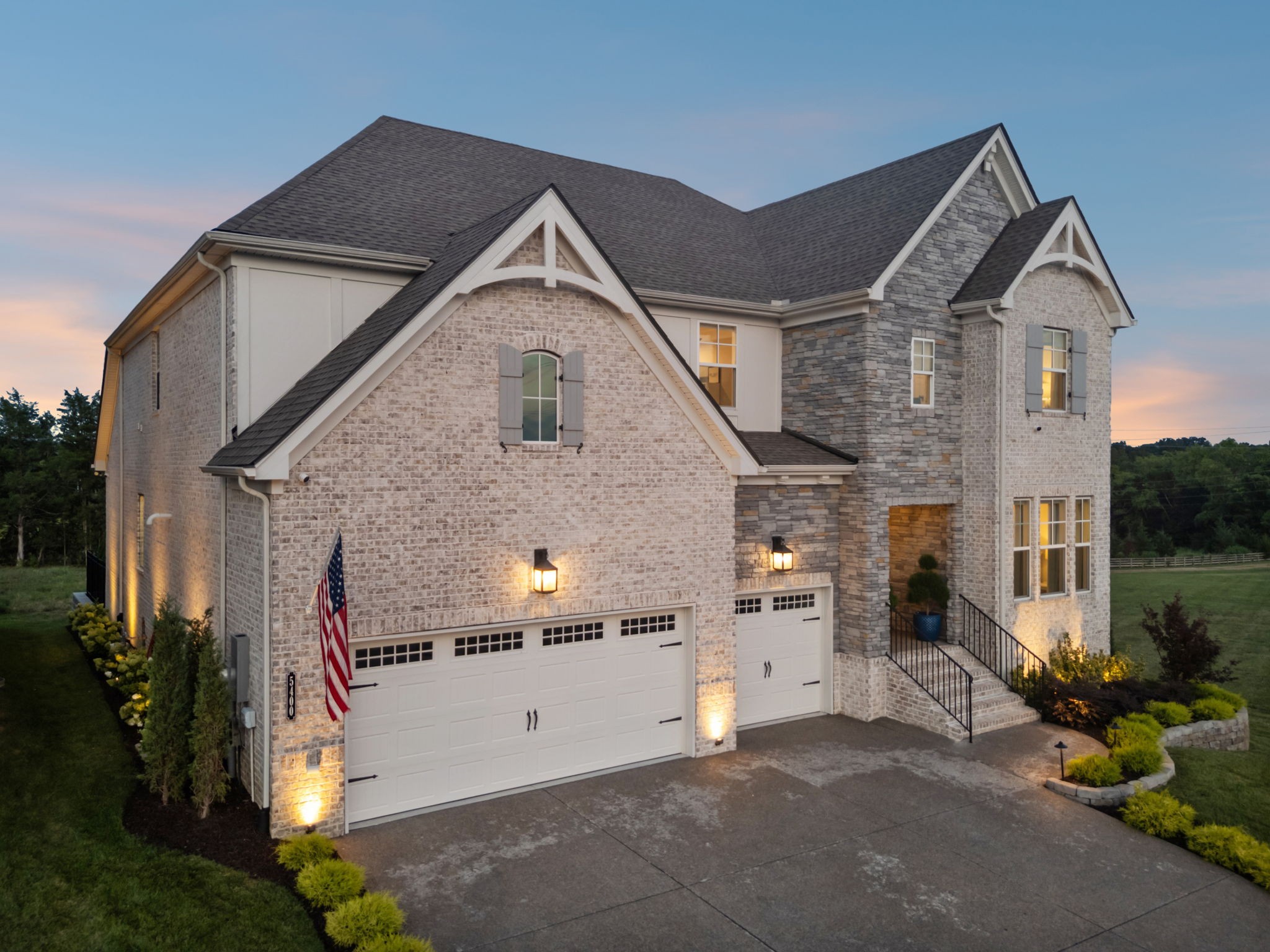 5400 Ayana Dr