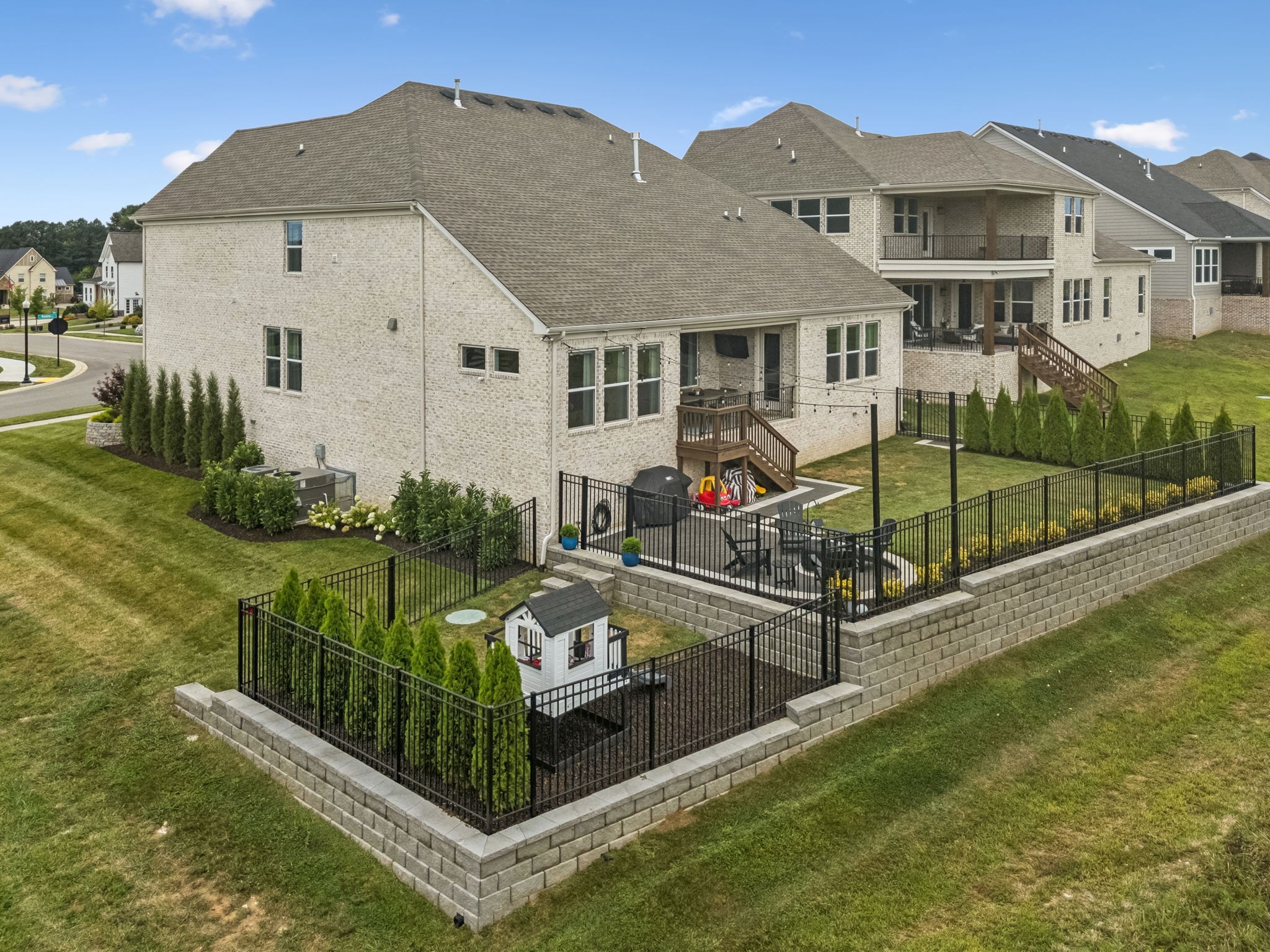 5400 Ayana Dr