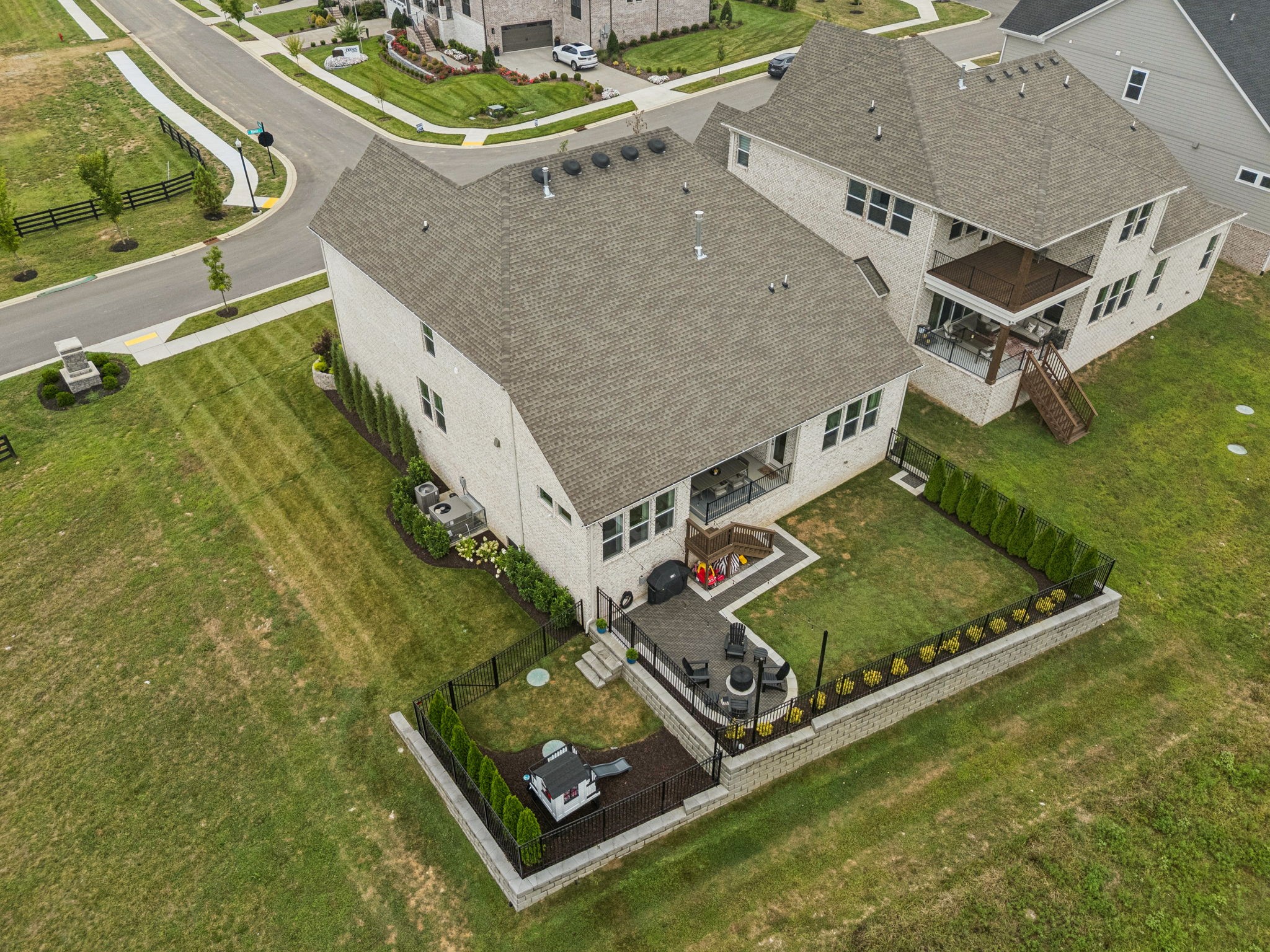 5400 Ayana Dr