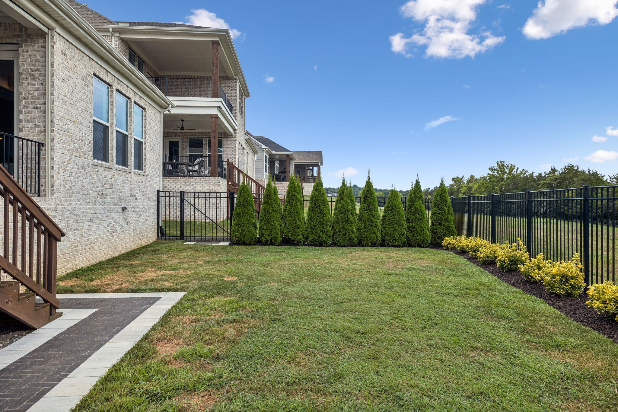5400 Ayana Dr