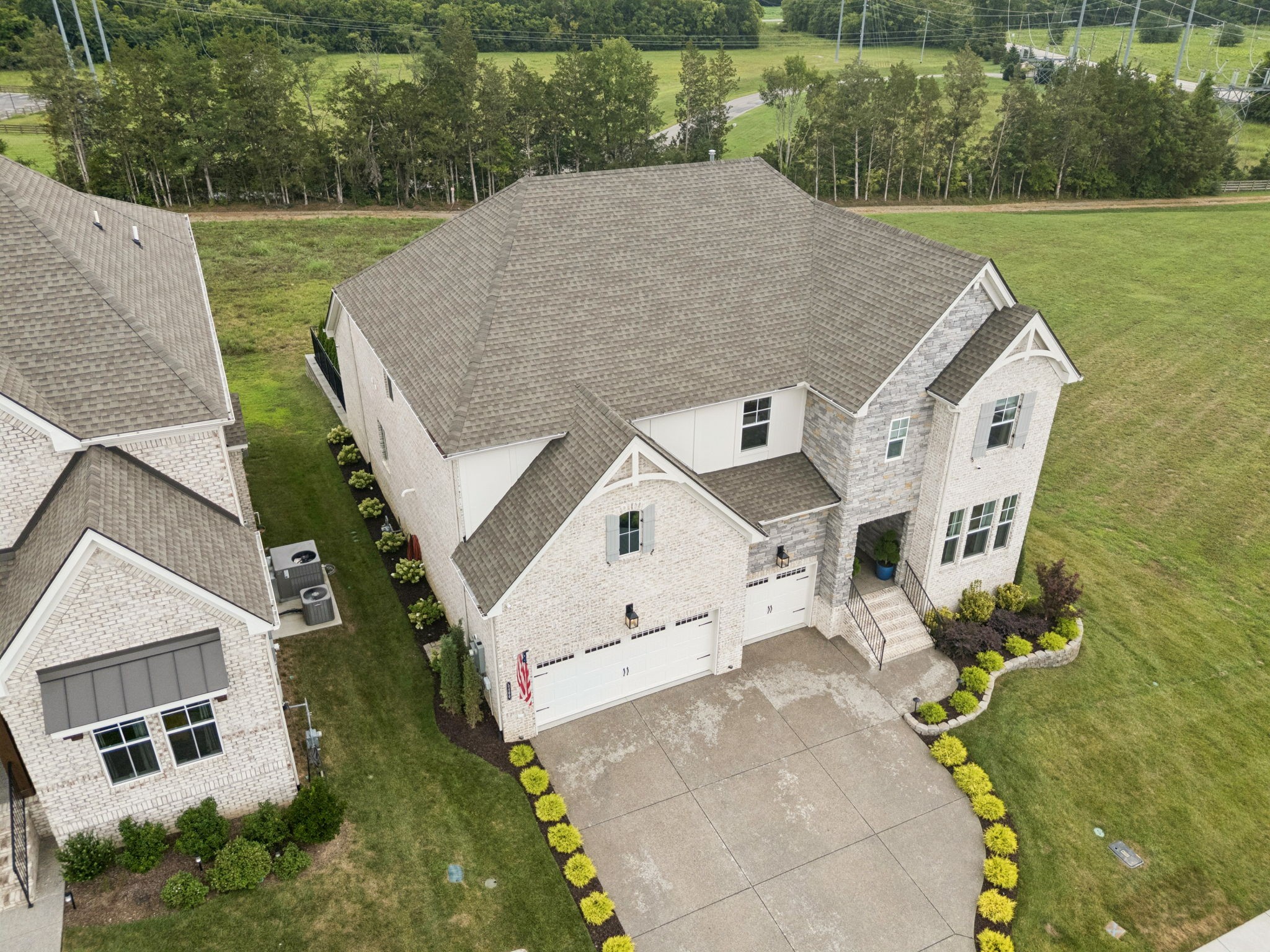 5400 Ayana Dr