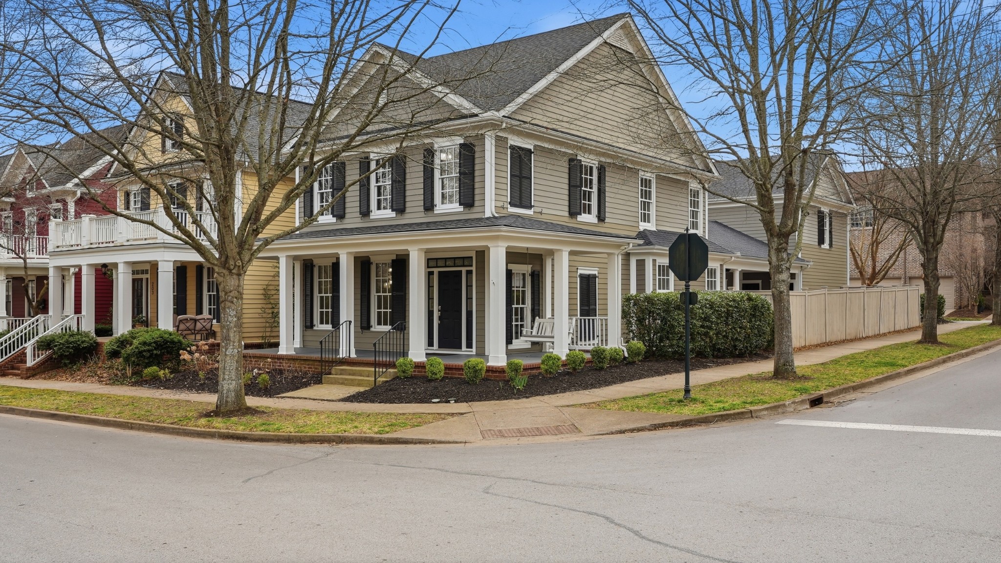 201 Acadia Ave