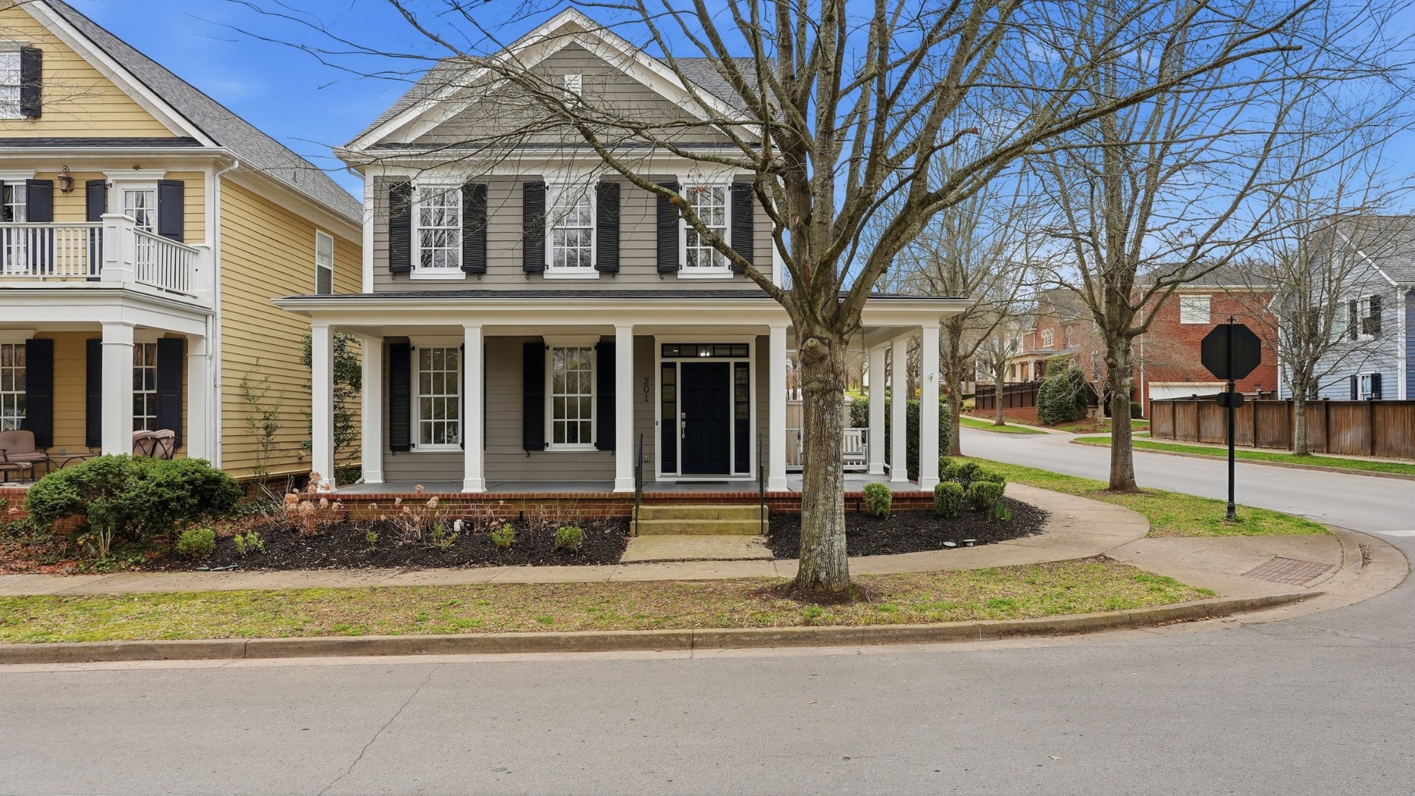 201 Acadia Ave