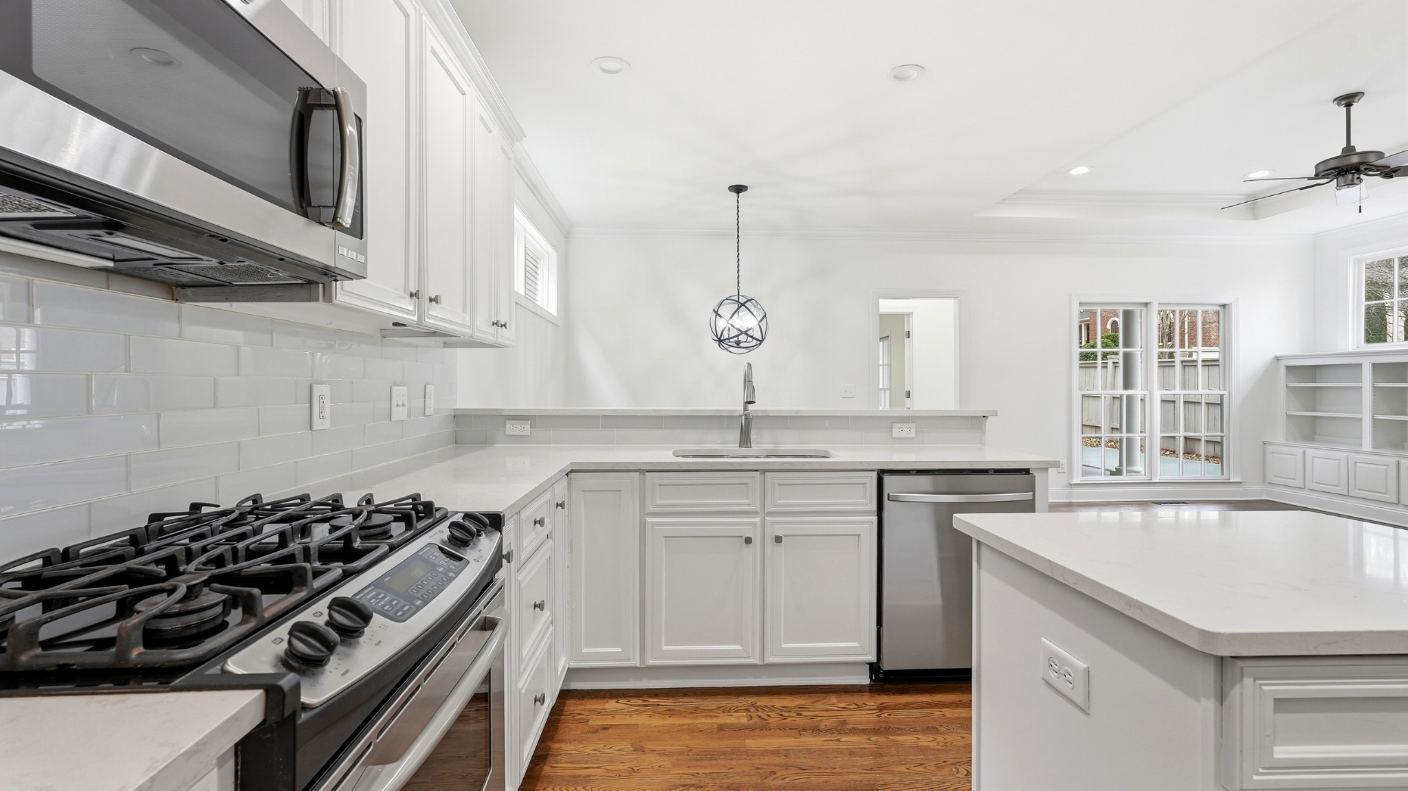 201 Acadia Ave