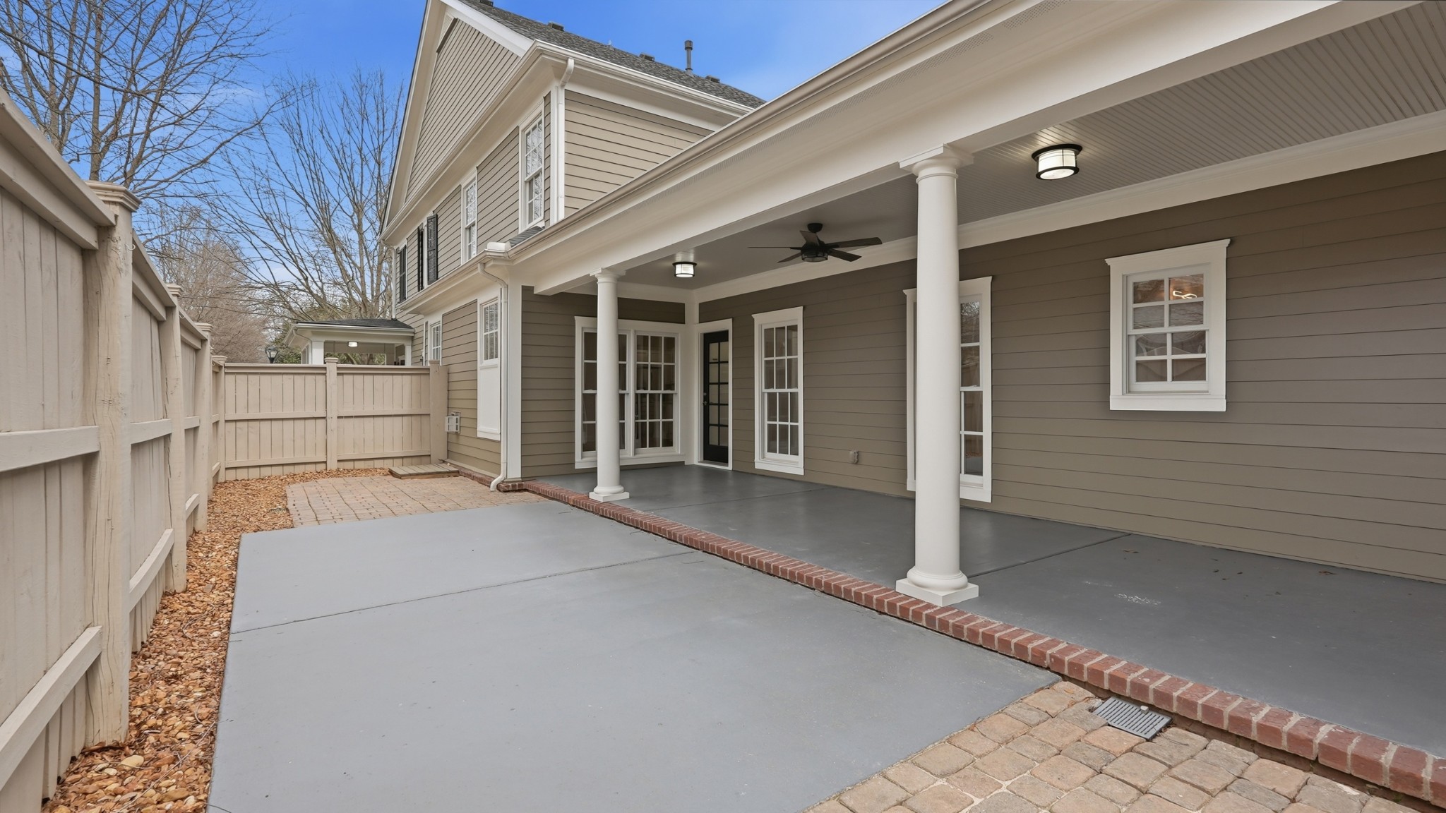 201 Acadia Ave