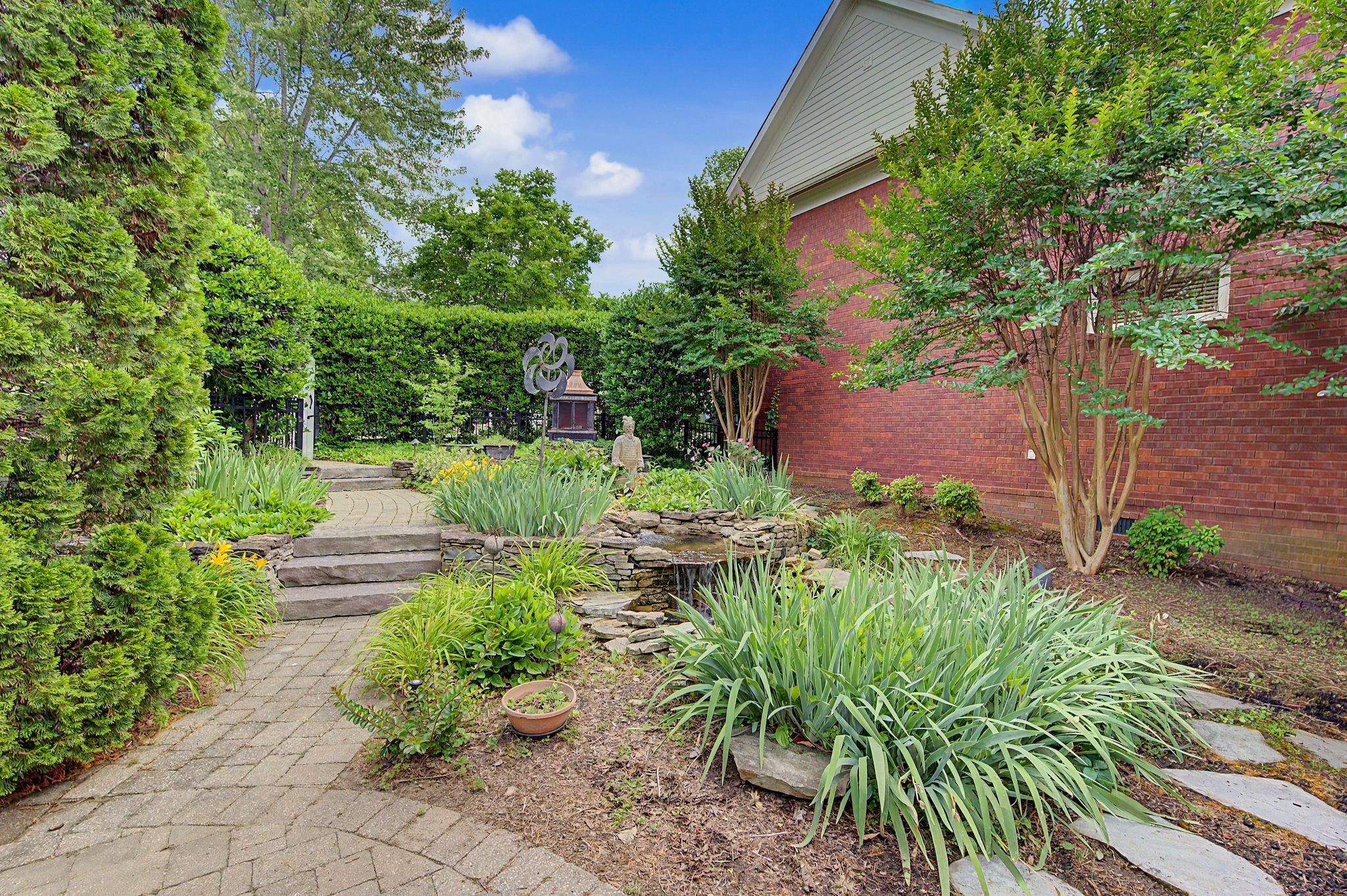 618 Stonewater Blvd