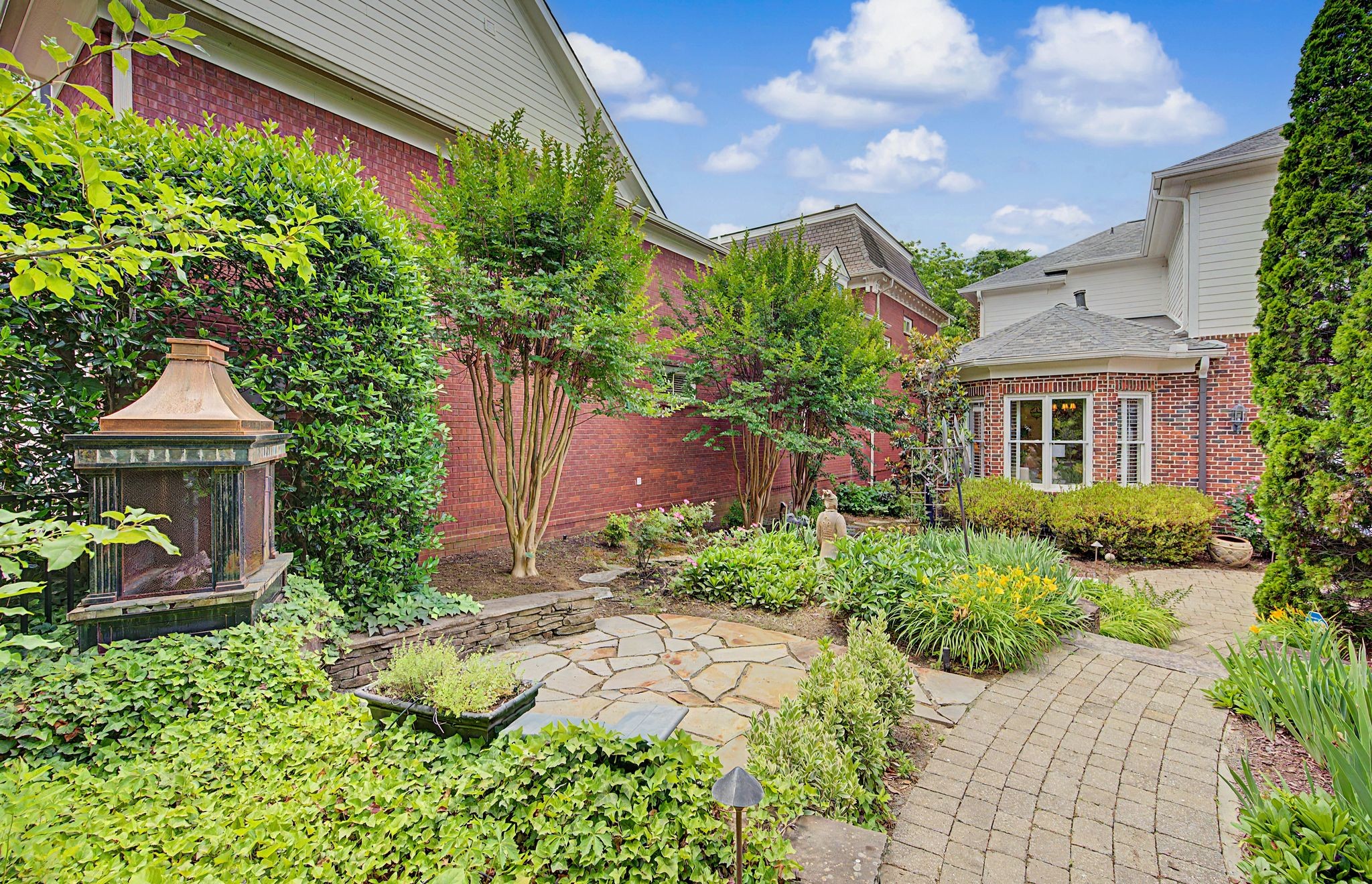 618 Stonewater Blvd