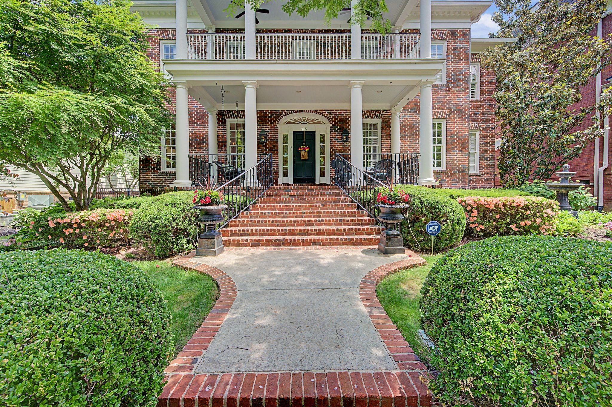 618 Stonewater Blvd
