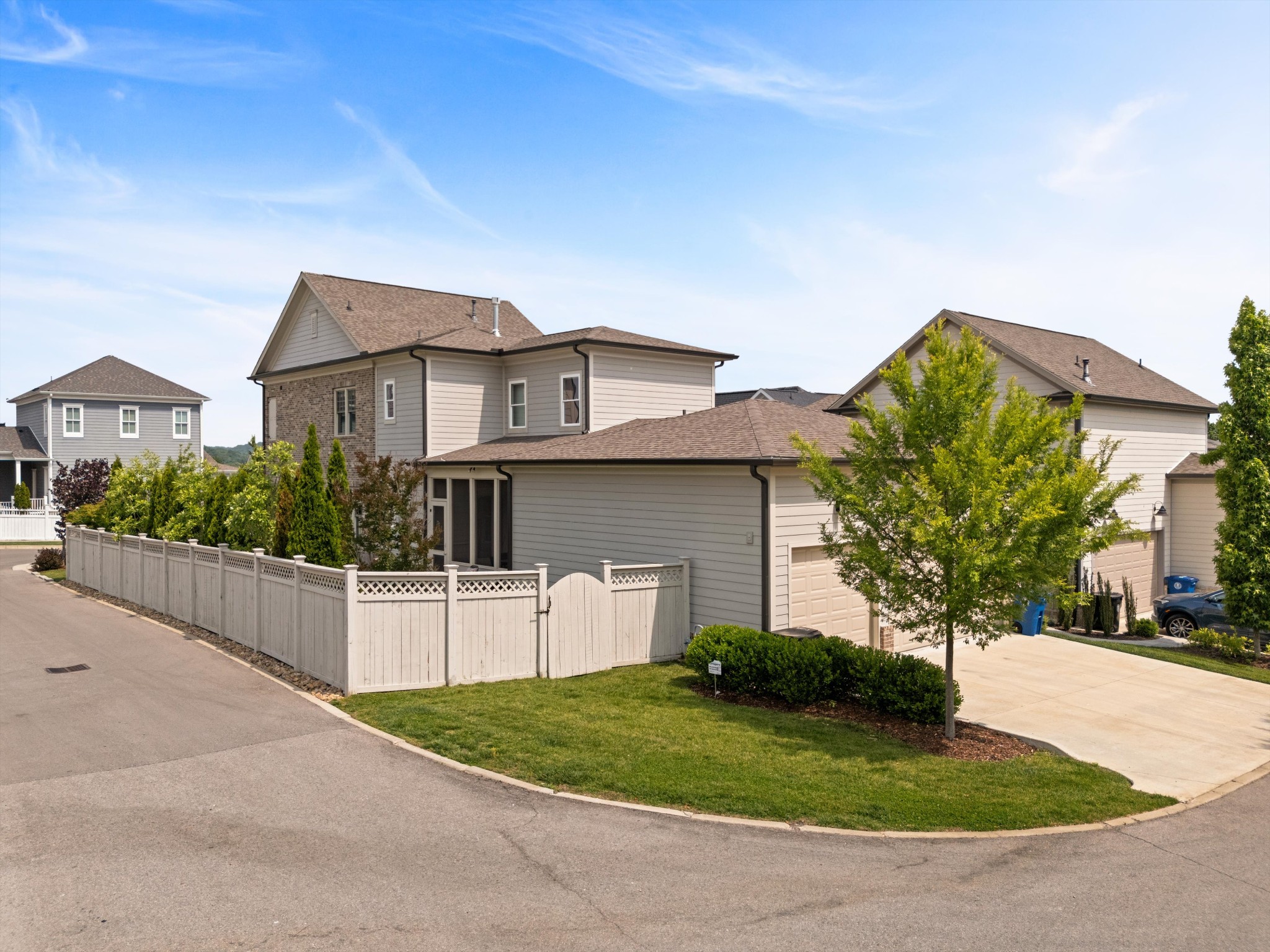 900 Horizon Dr